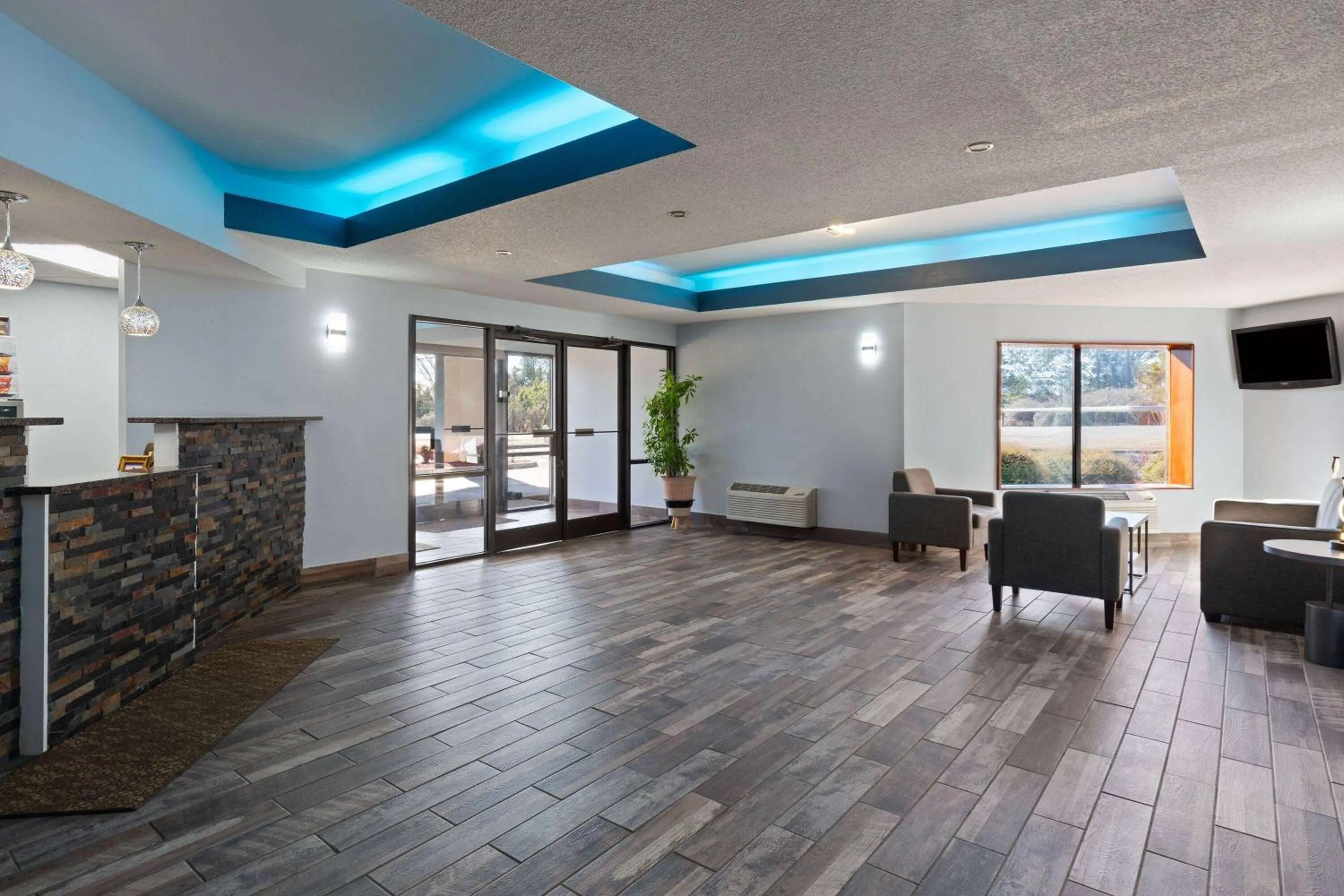 Lobby or reception in Baymont by Wyndham Creedmoor