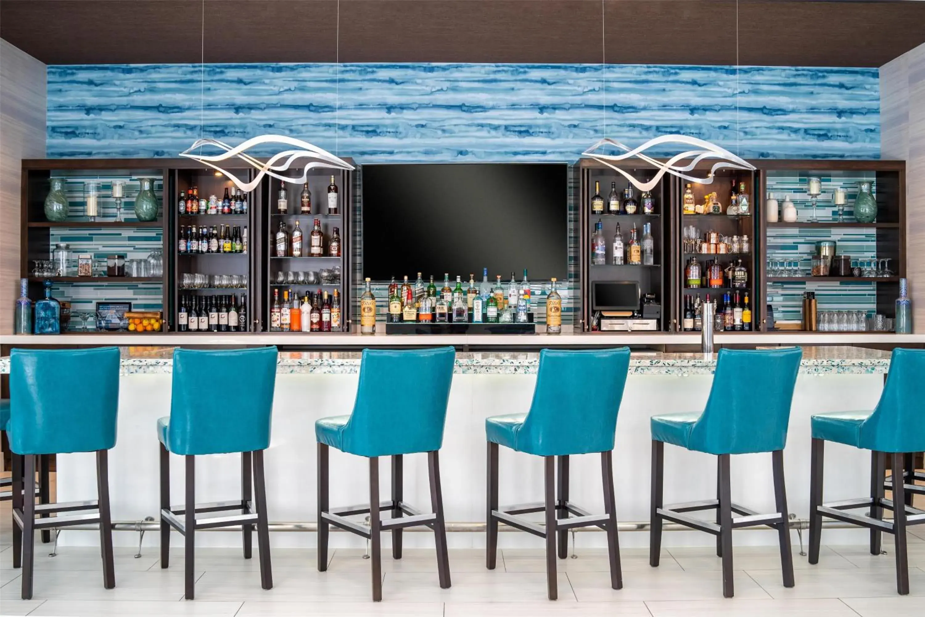 Lounge or bar in Hyatt Place West Palm Beach Lounge or bar in Hyatt Place West Palm Beach