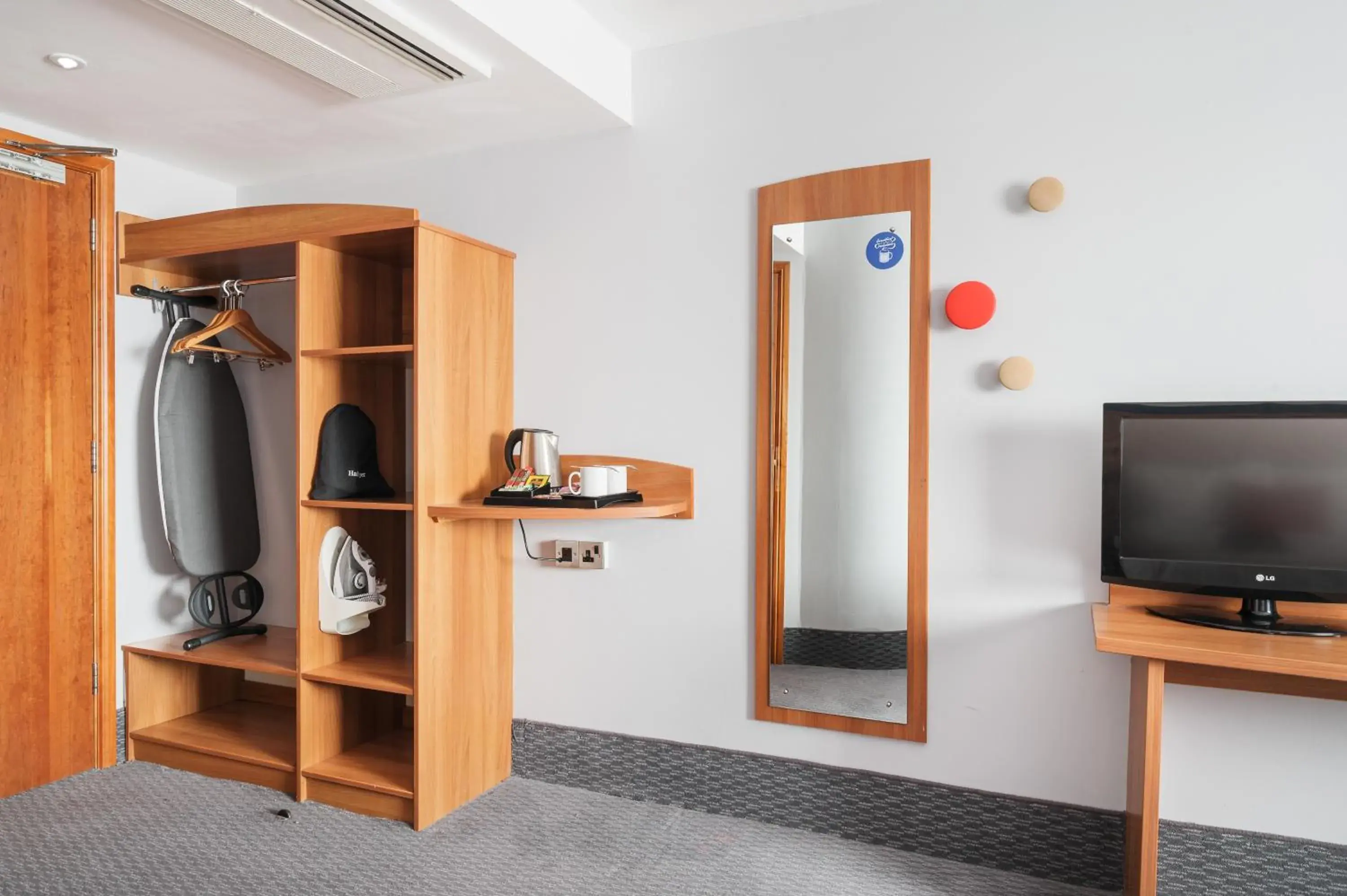 Standard Room with Free Hot Breakfast in Holiday Inn Express Shrewsbury by IHG Standard Room with Free Hot Breakfast in Holiday Inn Express Shrewsbury by IHG