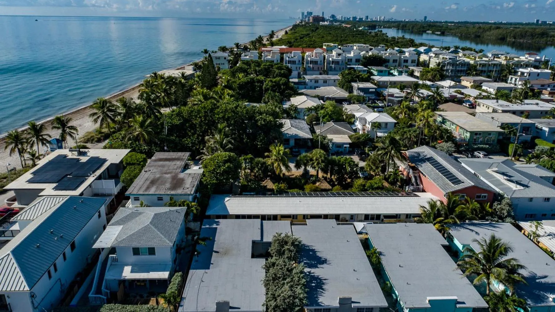 Neighbourhood in The Desoto - Oceanview Inn