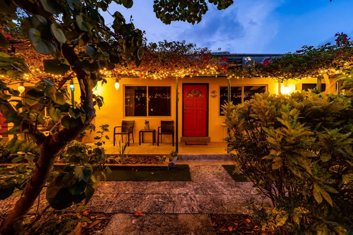 Property building in The Desoto - Oceanview Inn