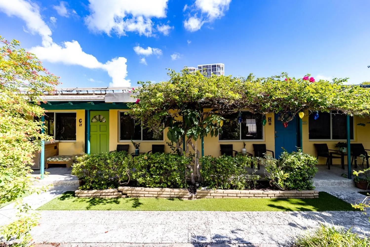 Property building in The Desoto - Oceanview Inn