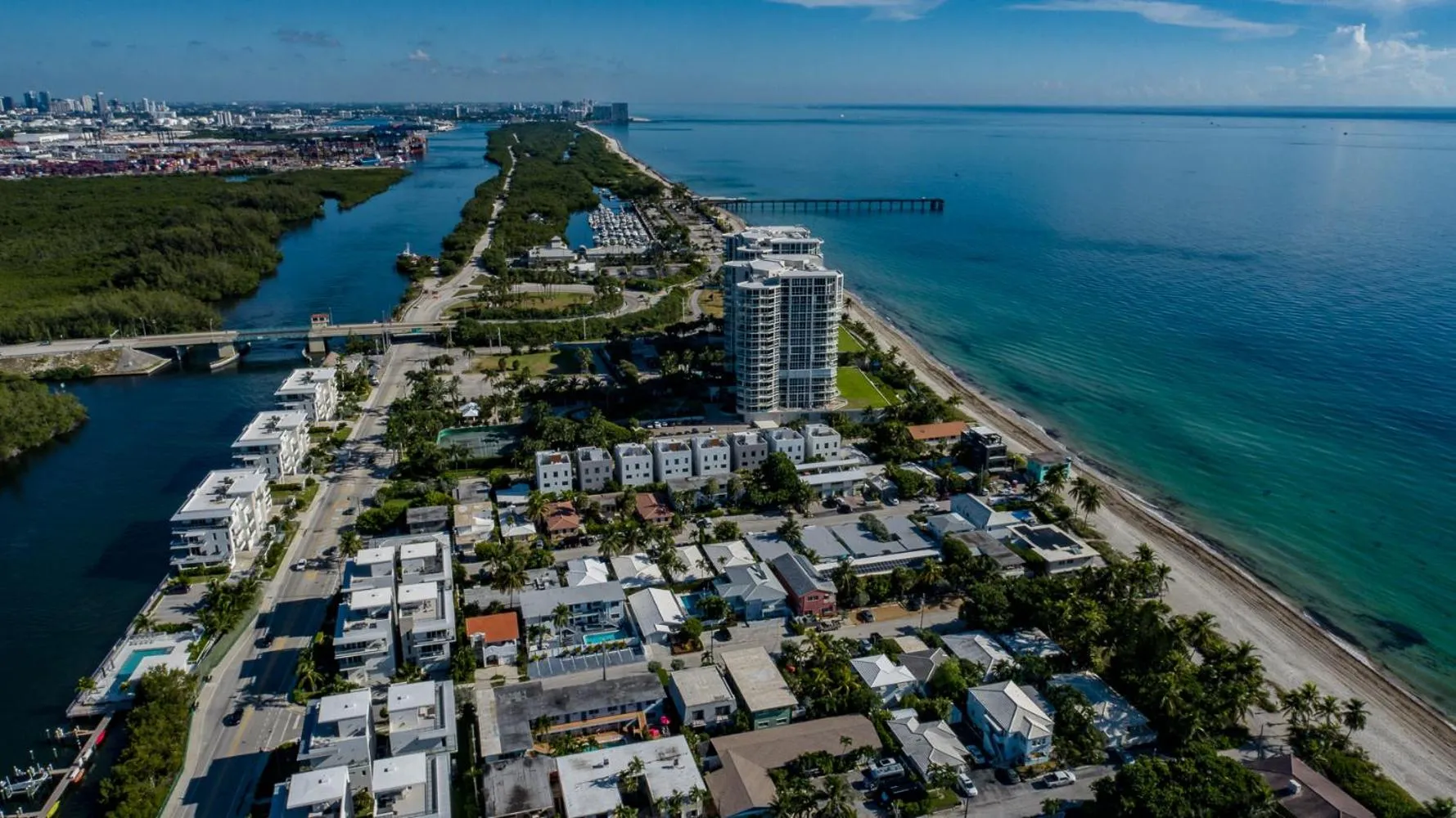 Neighbourhood in The Desoto - Oceanview Inn
