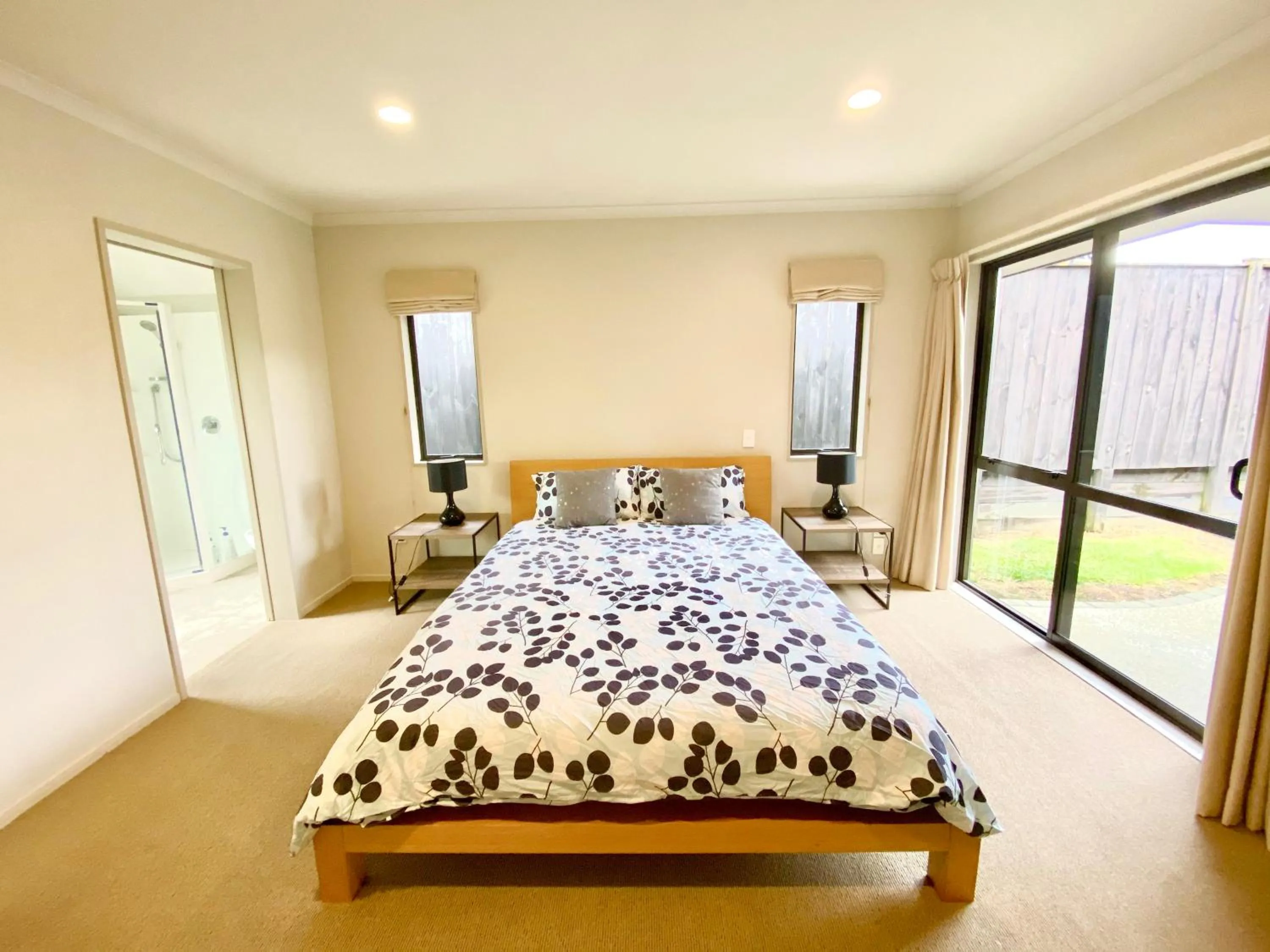 Bed in Stunning Family Home