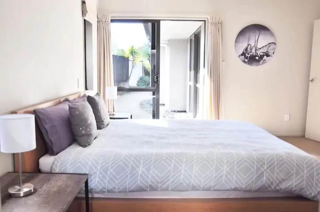 Bed in Stunning Family Home