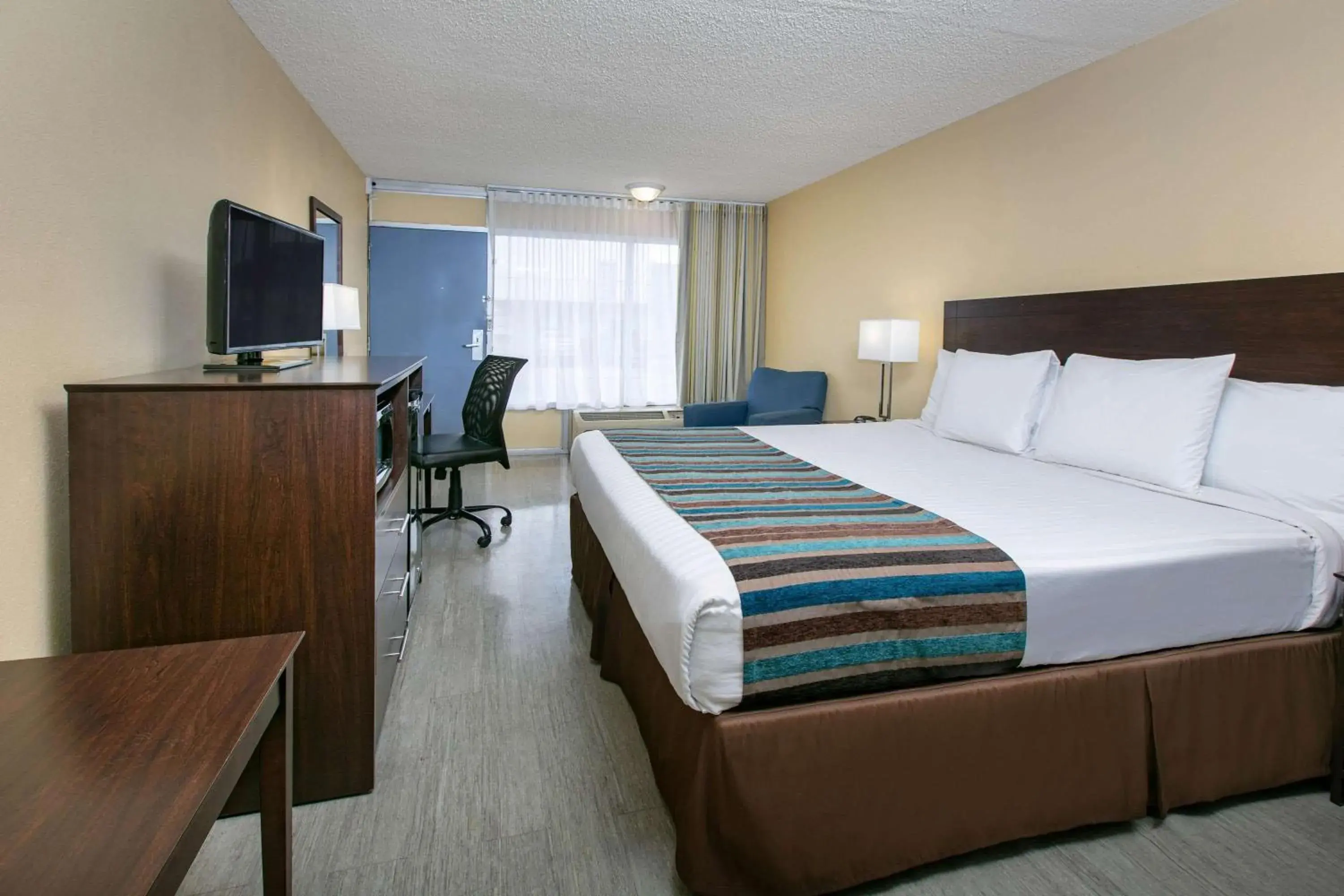 Photo of the whole room, Bed in Days Inn by Wyndham Natchez Photo of the whole room, Bed in Days Inn by Wyndham Natchez