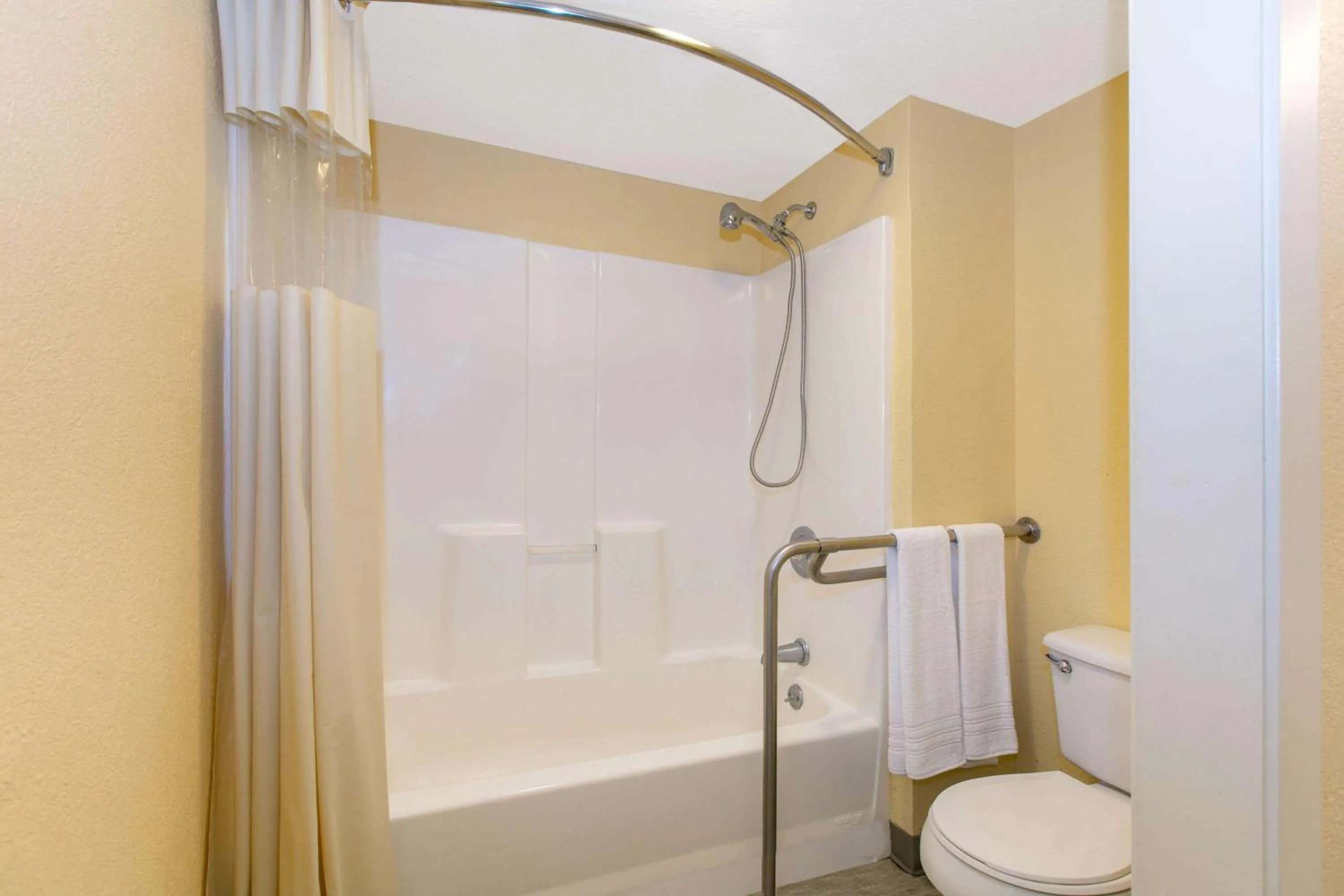 Shower in Days Inn by Wyndham Natchez