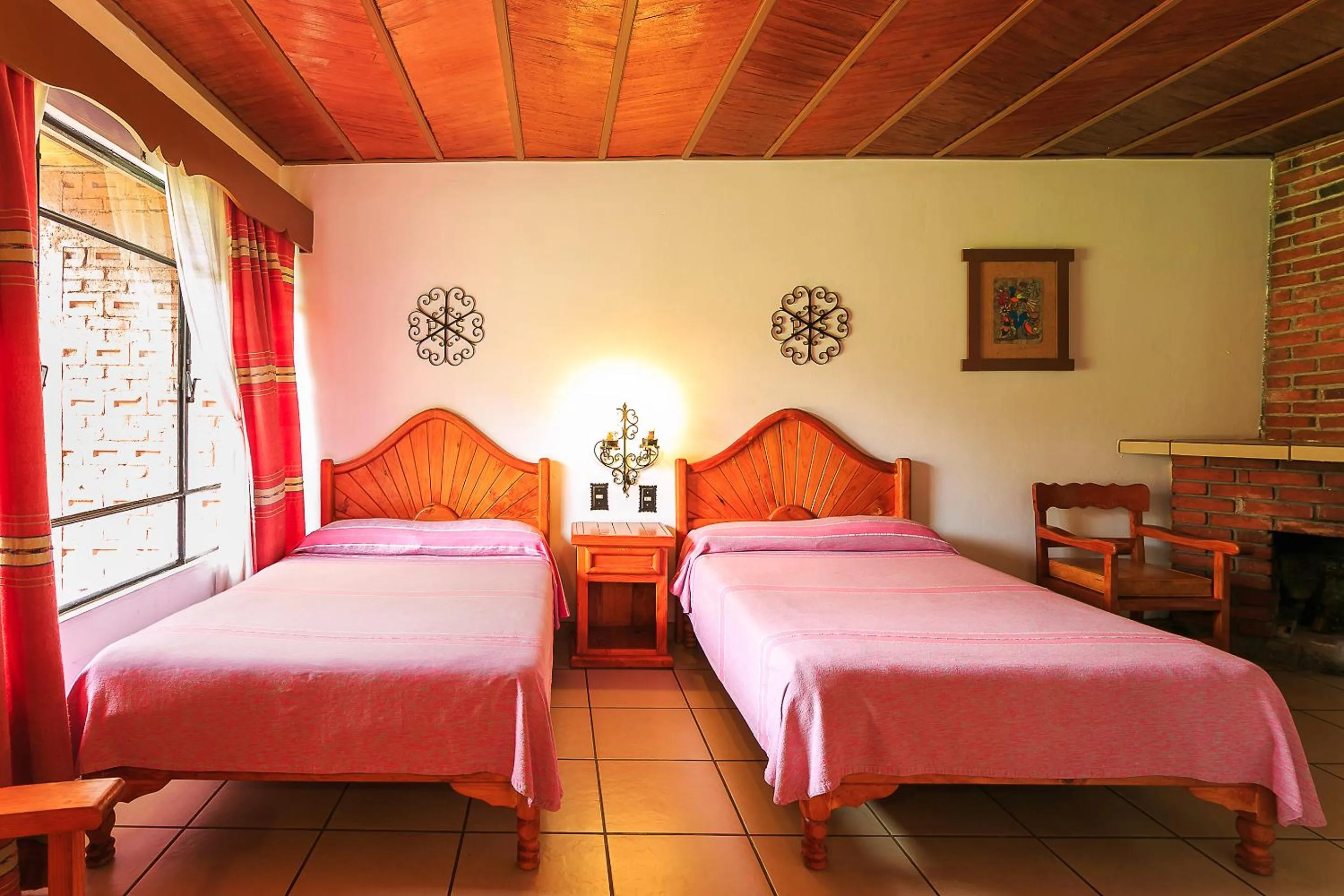 Bed in Hotel Pie de la Sierra