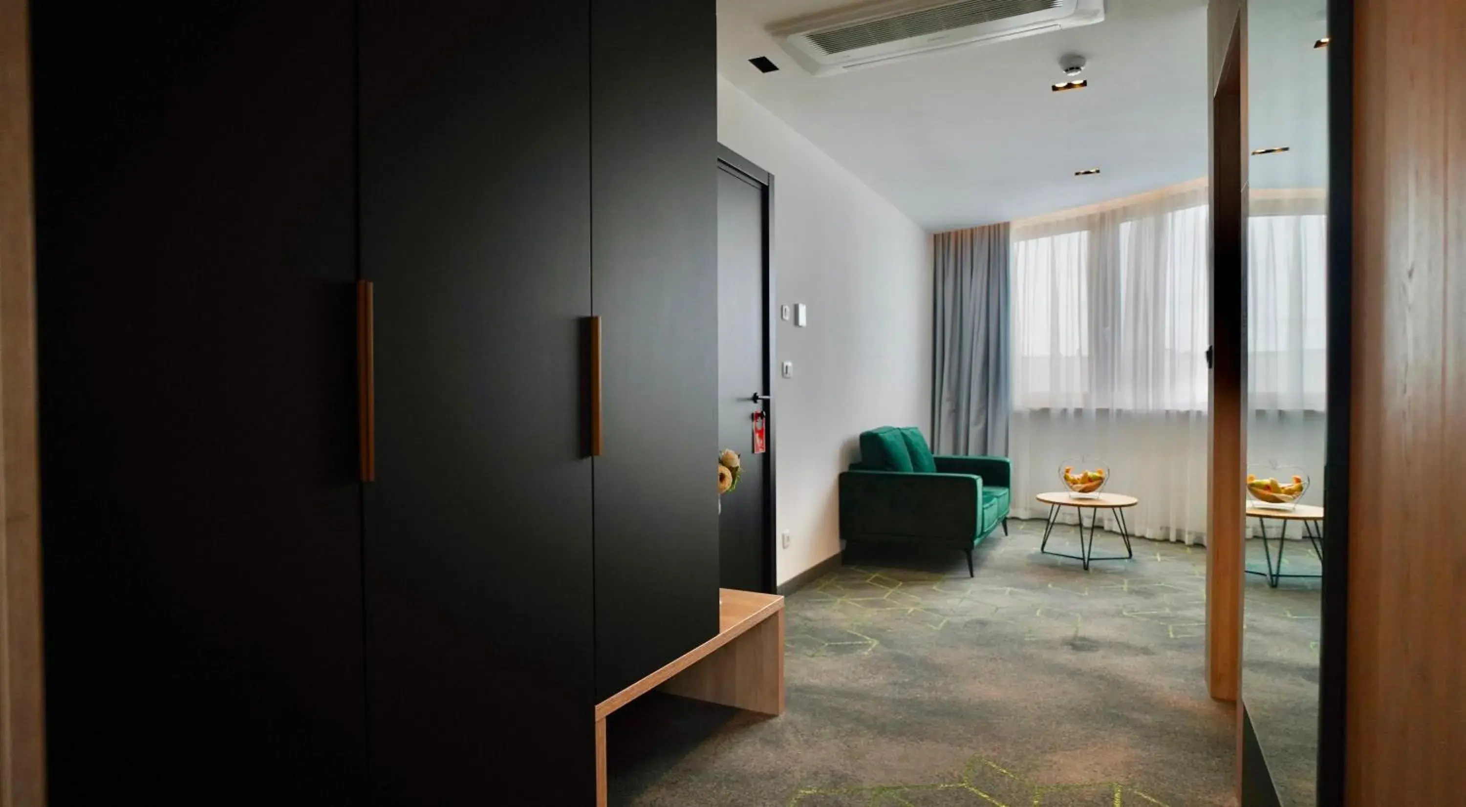 Deluxe Twin Room in Hotel Diplomat Deluxe Twin Room in Hotel Diplomat