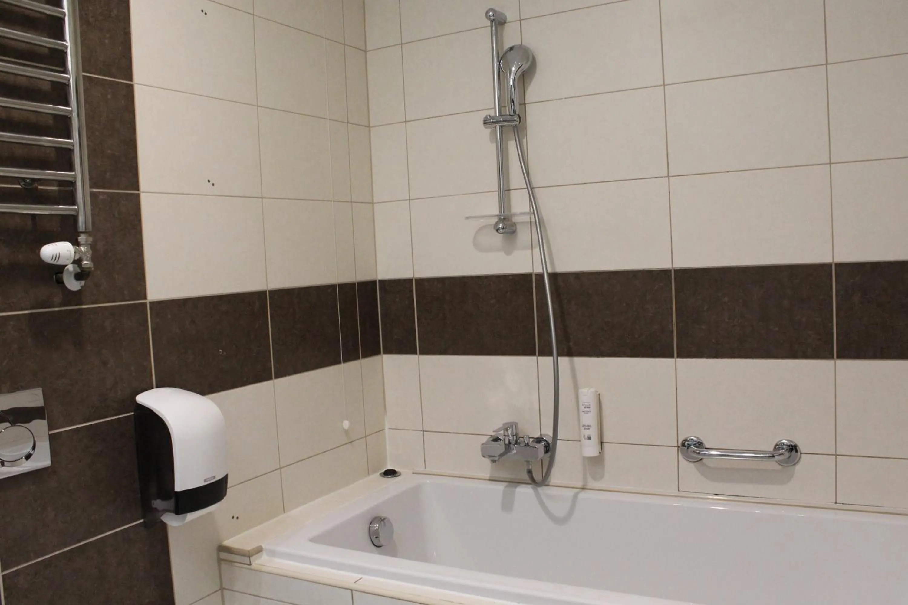 Bathroom in Hotel Diplomat