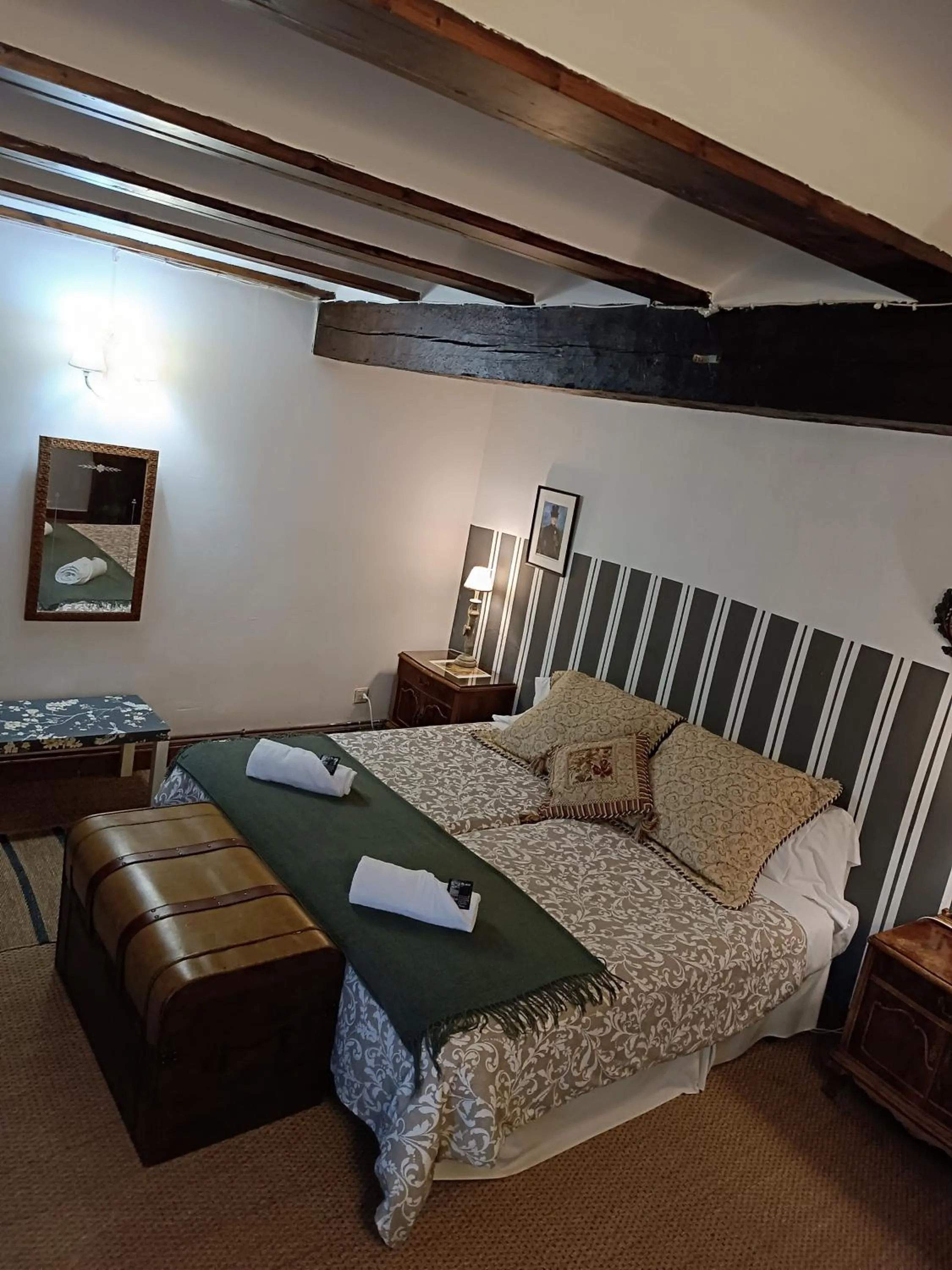 Bedroom, Bed in Peregrinando, pensión con encanto