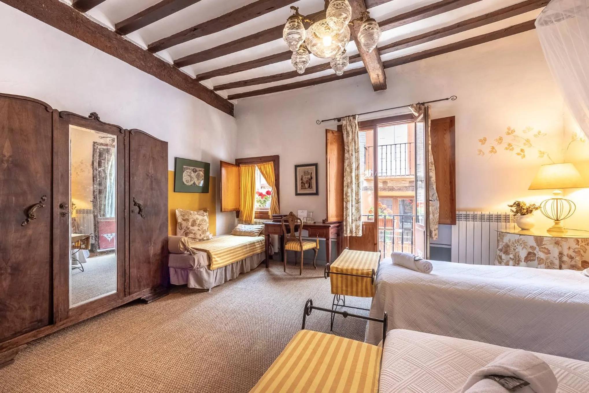Bedroom, Bed in Peregrinando, pensión con encanto