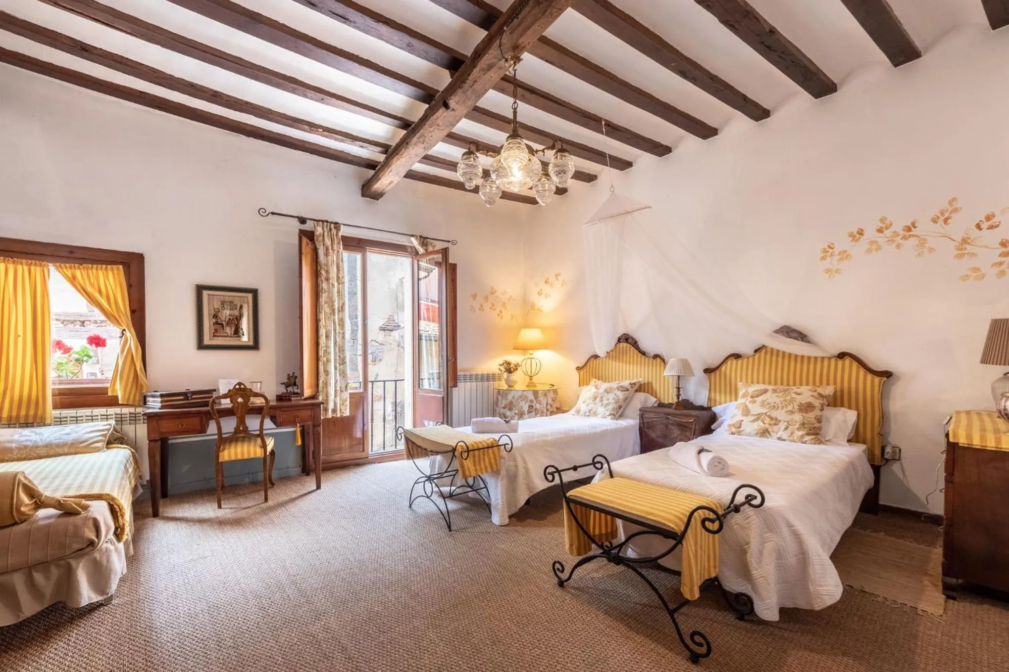 Bedroom, Bed in Peregrinando, pensión con encanto