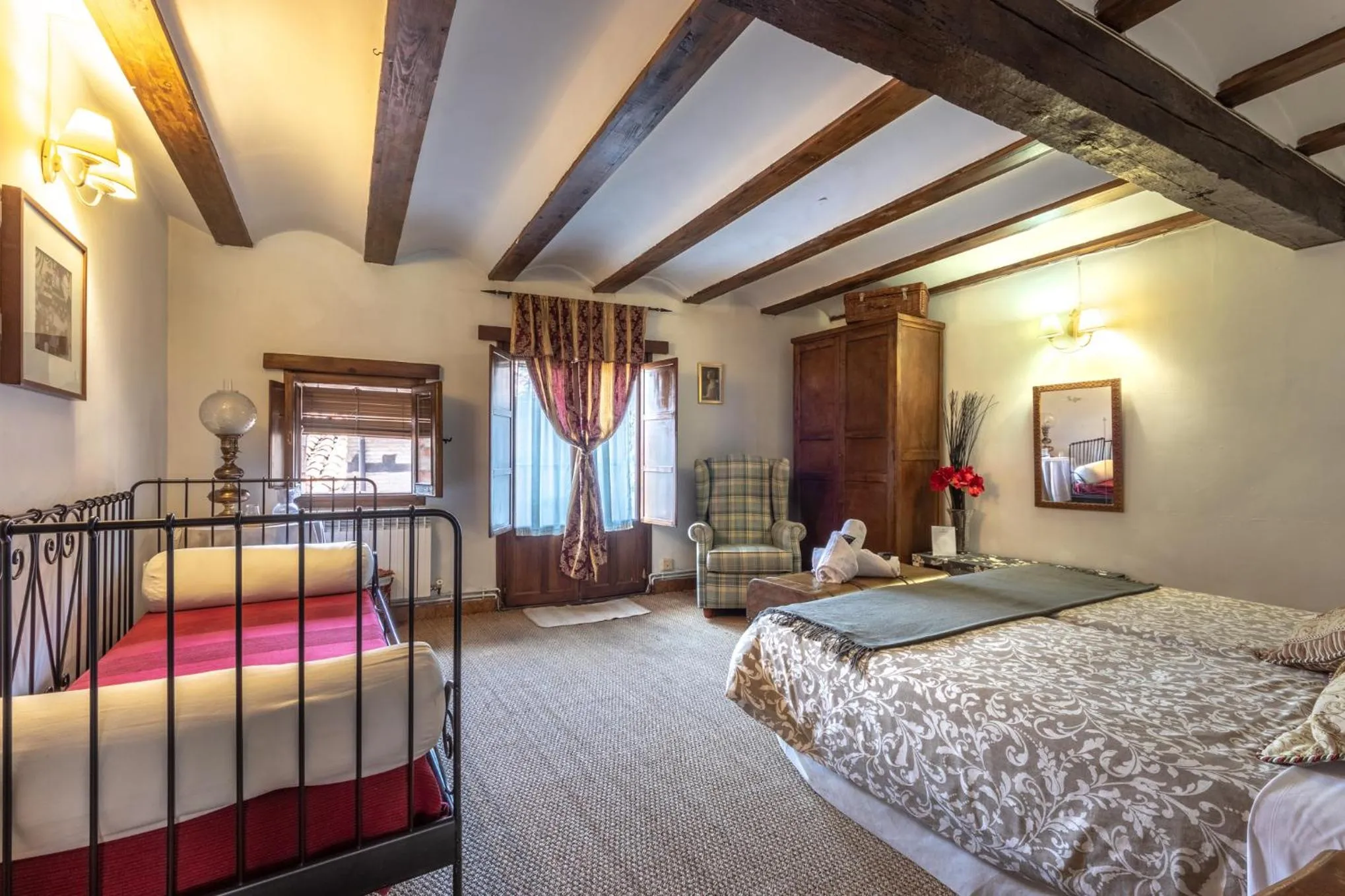Bedroom, Bed in Peregrinando, pensión con encanto