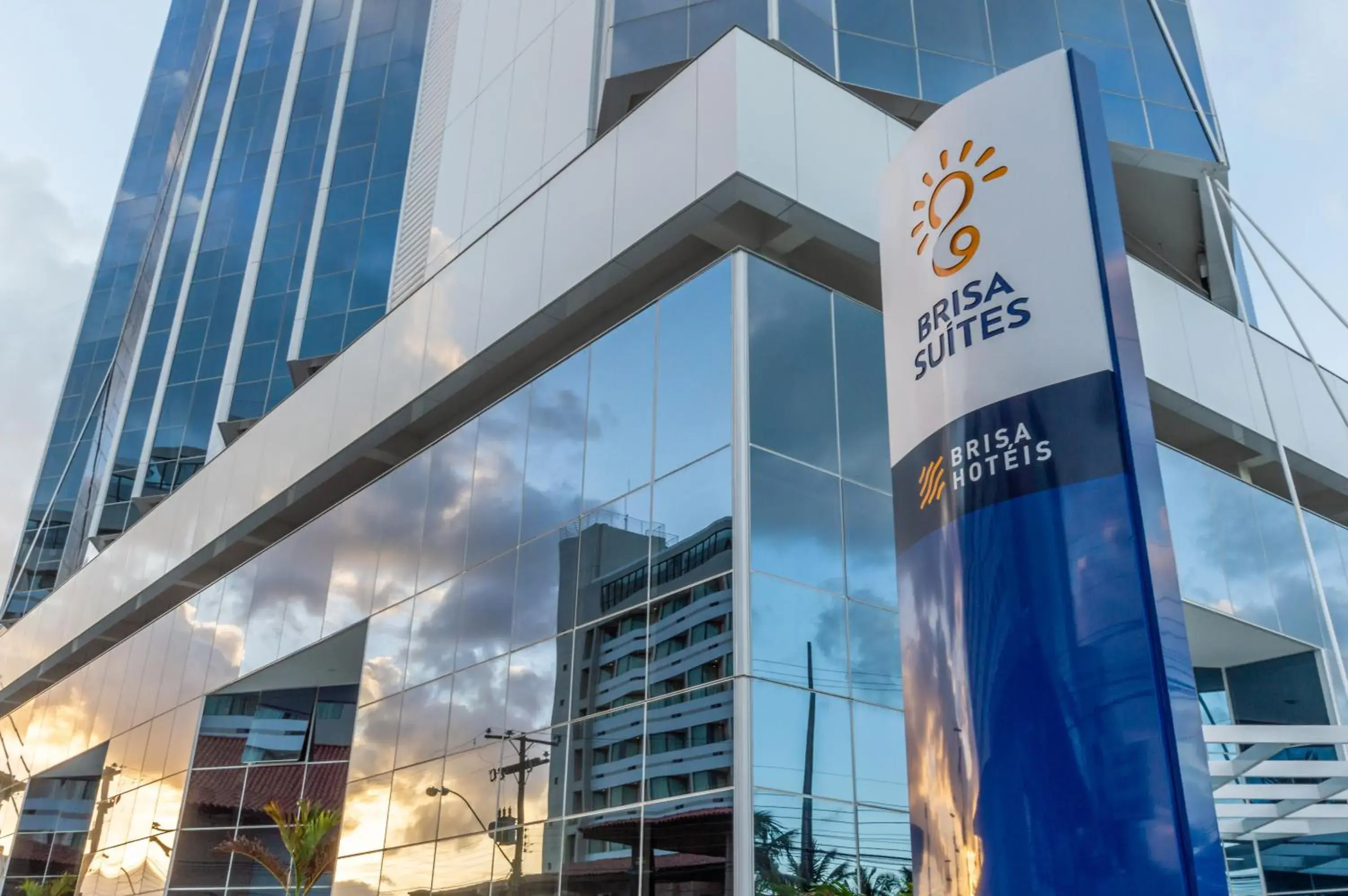 Property building in Hotel Brisa Suítes Pajuçara Property building in Hotel Brisa Suítes Pajuçara