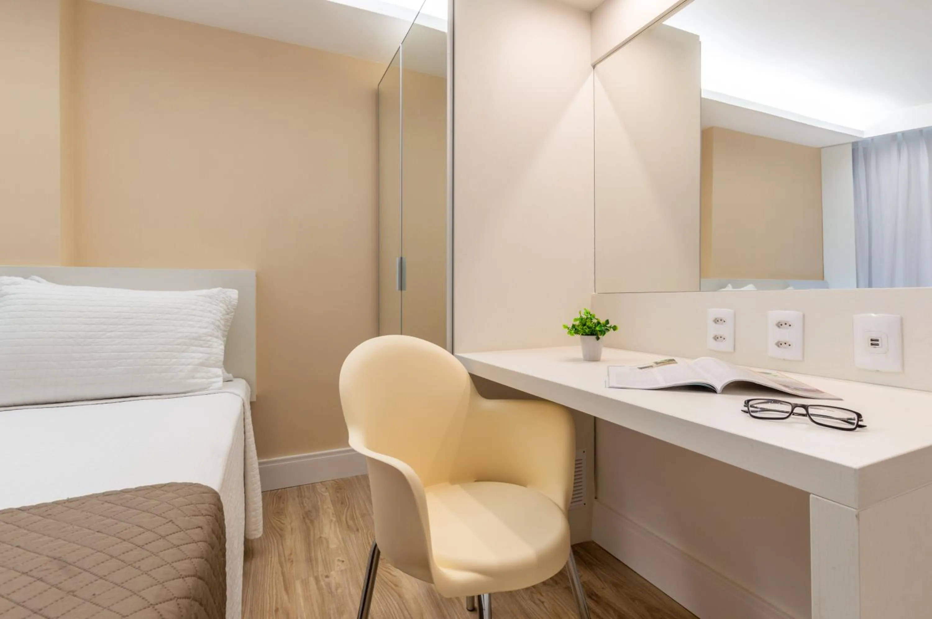 Photo of the whole room, Bed in Hotel Brisa Suítes Pajuçara