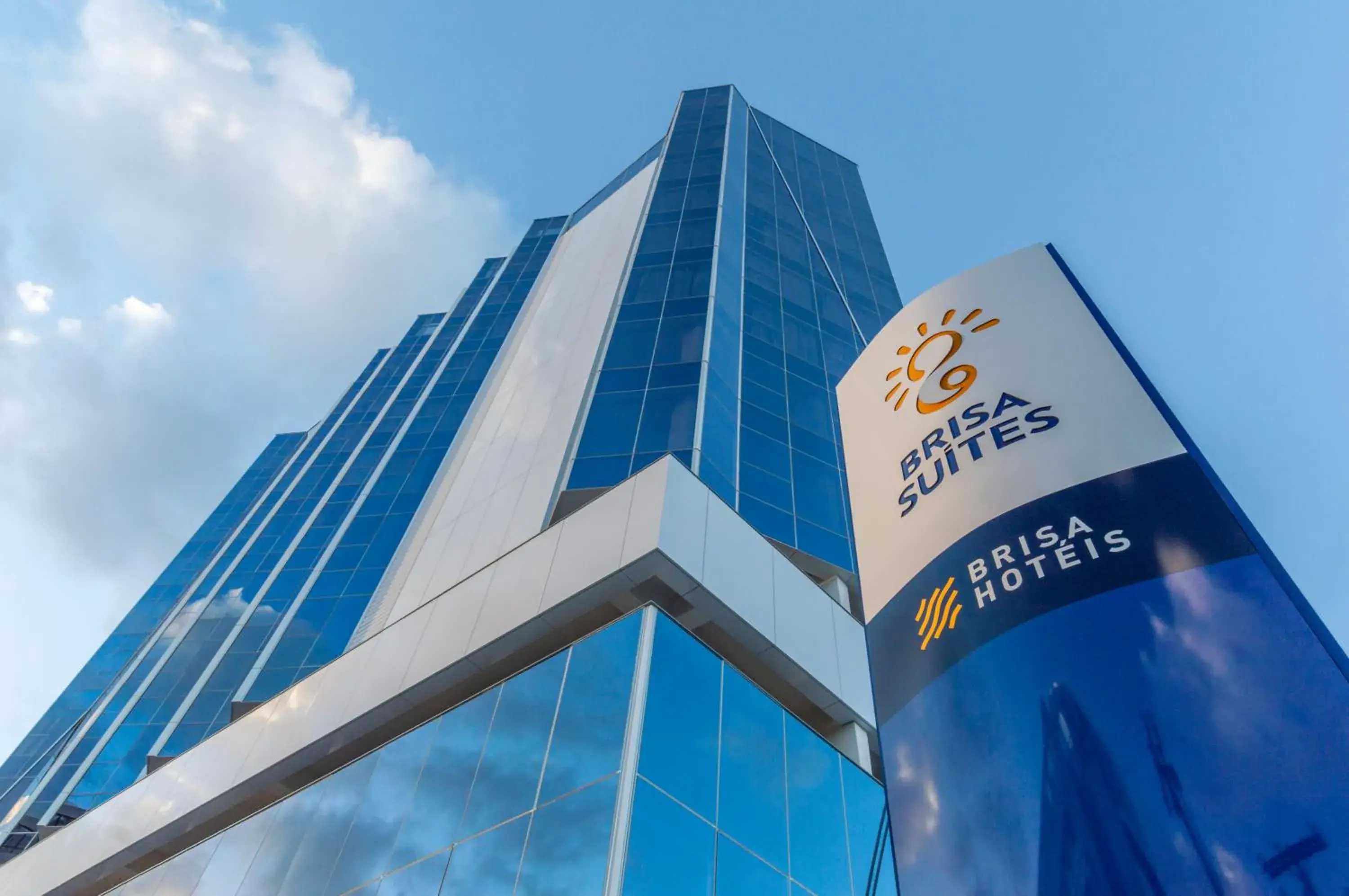 Facade/entrance in Hotel Brisa Suítes Pajuçara Facade/entrance in Hotel Brisa Suítes Pajuçara