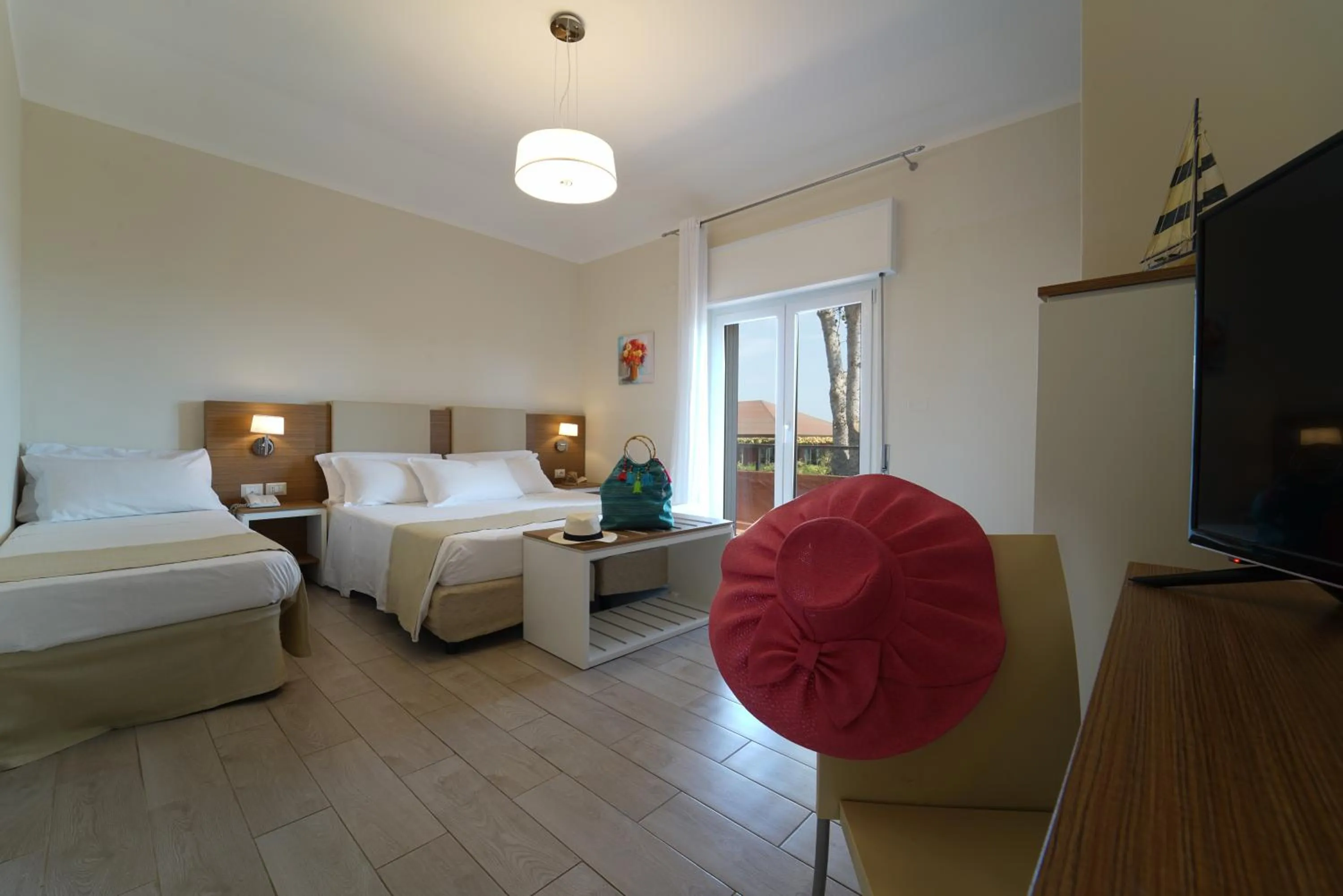 Photo of the whole room in Amareclub Club Casarossa