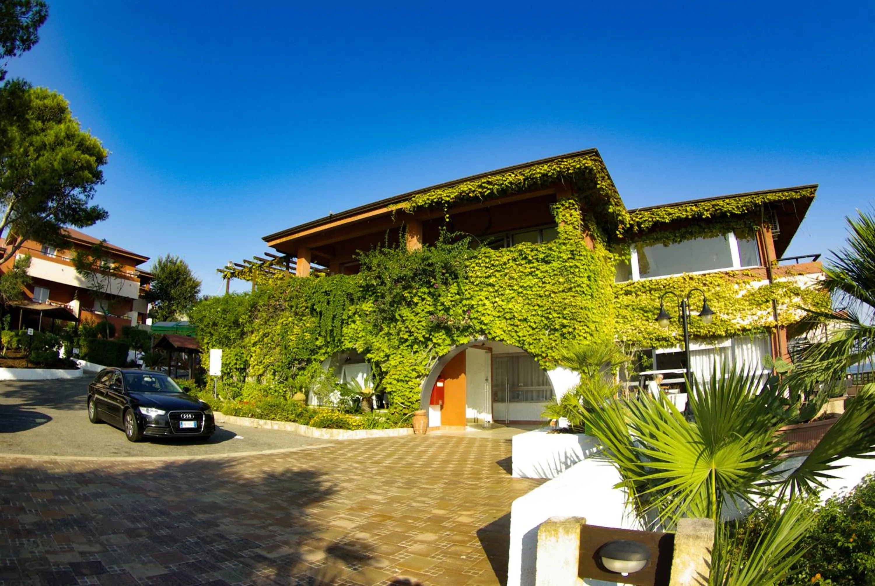 Facade/entrance in Amareclub Club Casarossa