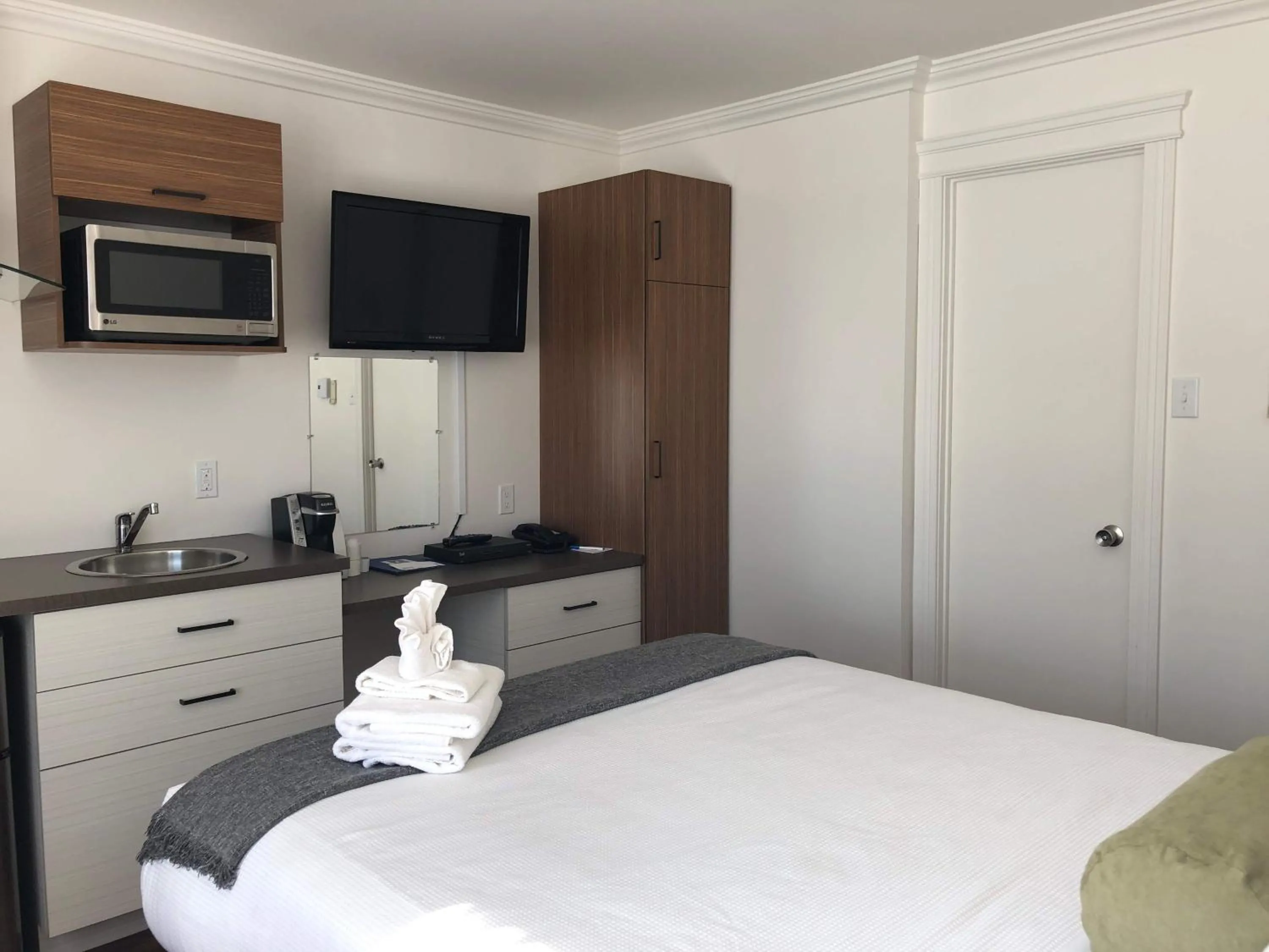 Bedroom, Bed in Domaine Belle Plage