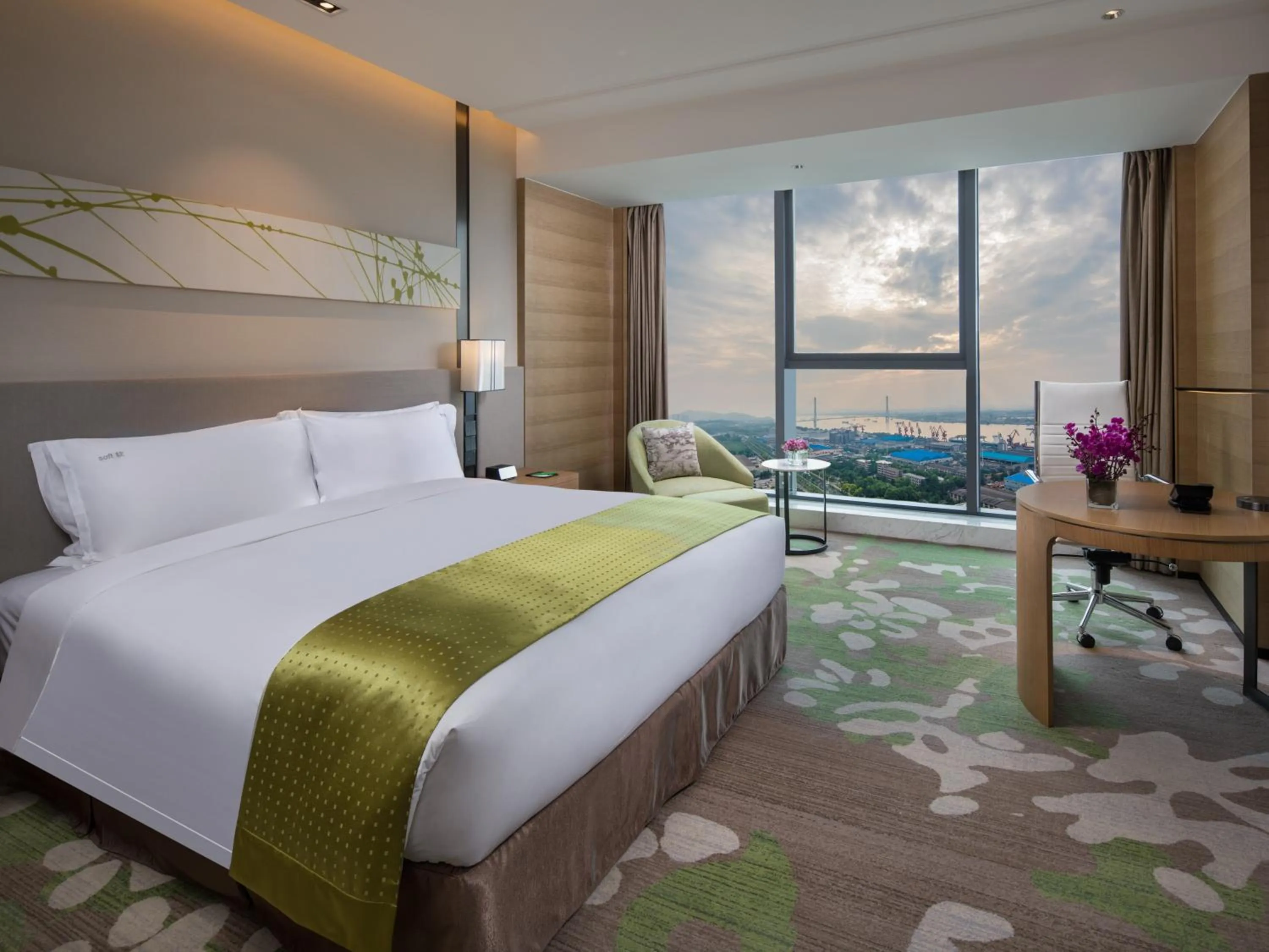 Property building, Bed in Holiday Inn Nanjing Harbour by IHG