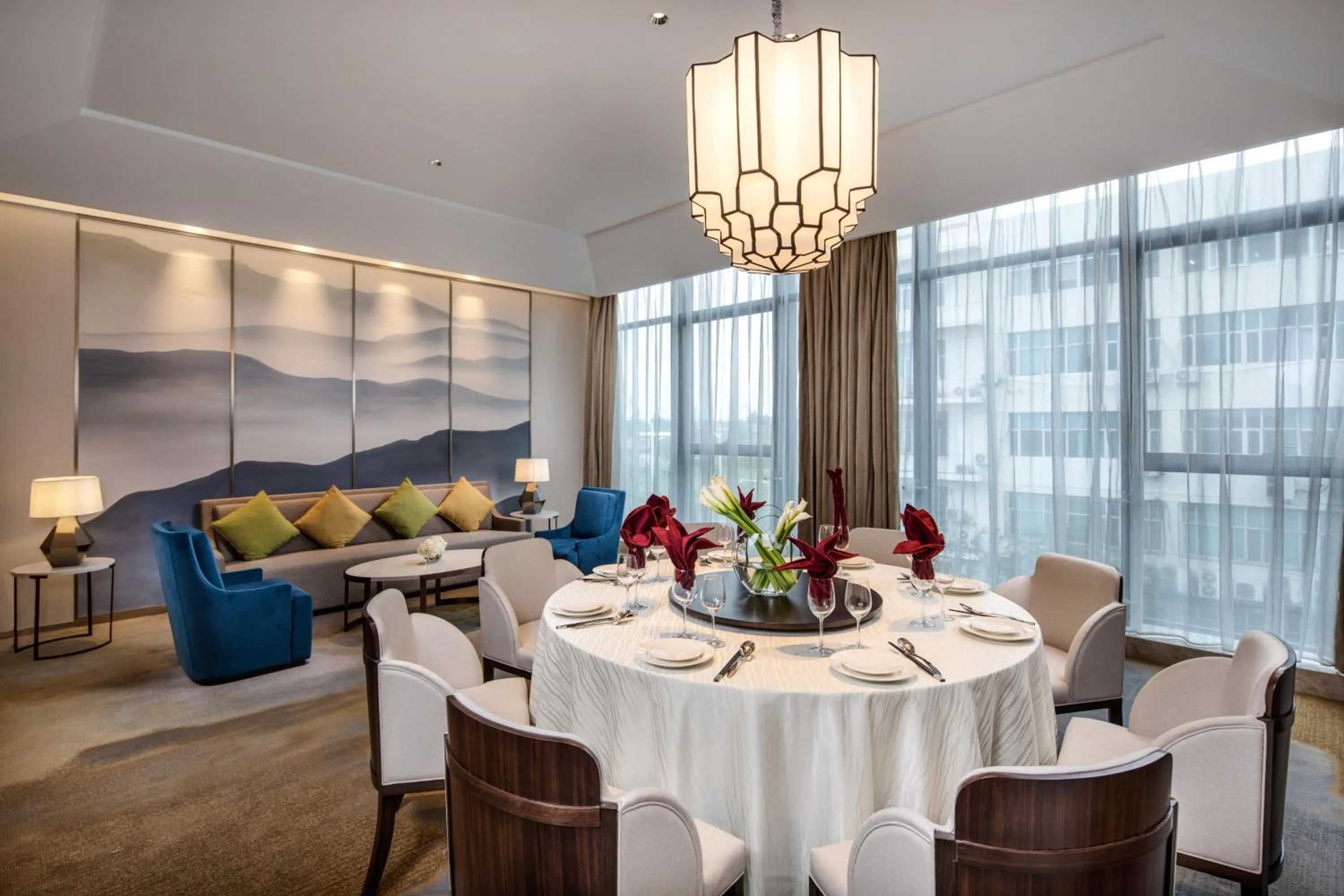 Restaurant/places to eat in Holiday Inn Nanjing Harbour by IHG