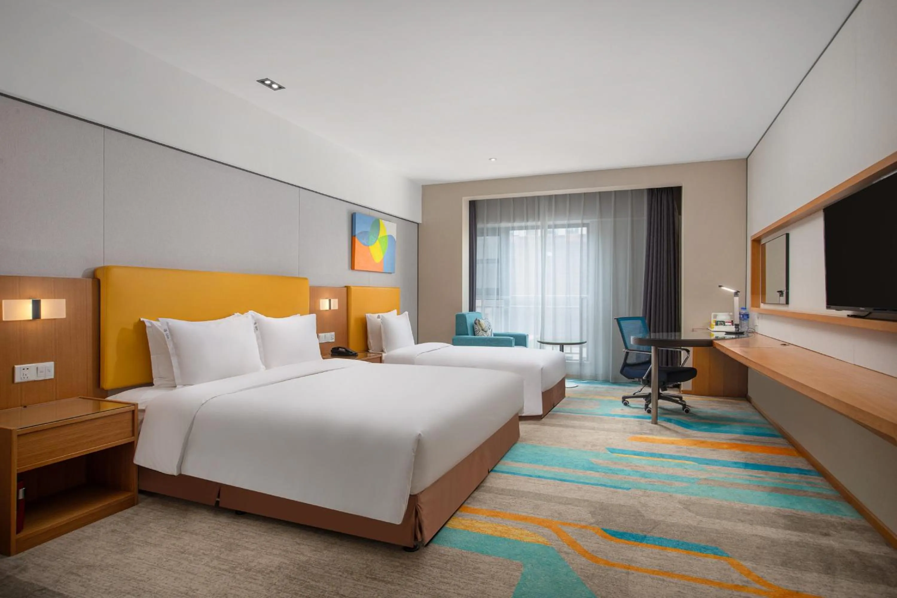 Photo of the whole room, Bed in Holiday Inn Express Xi'an Qujiang South by IHG