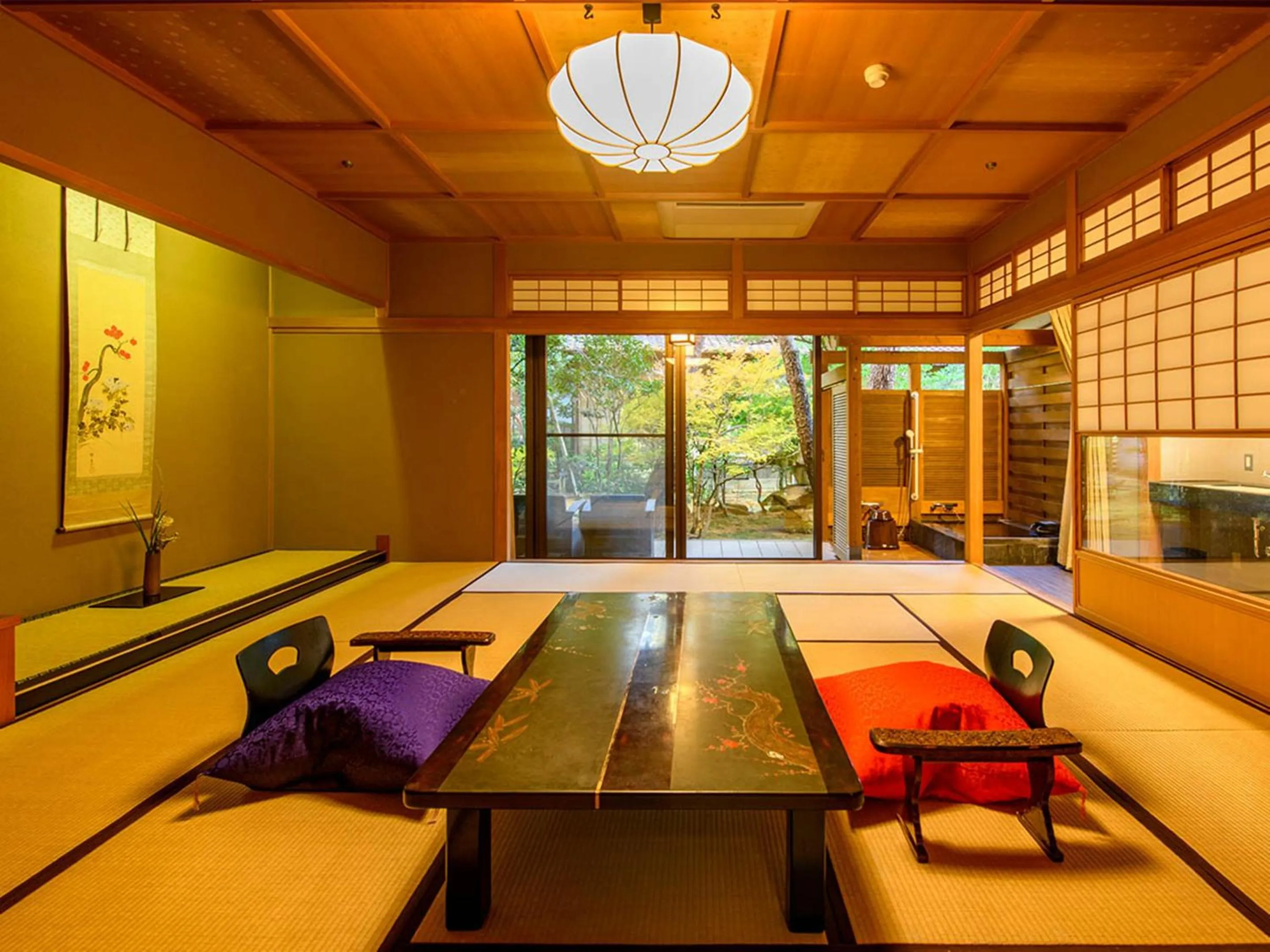 Photo of the whole room in Hoshi