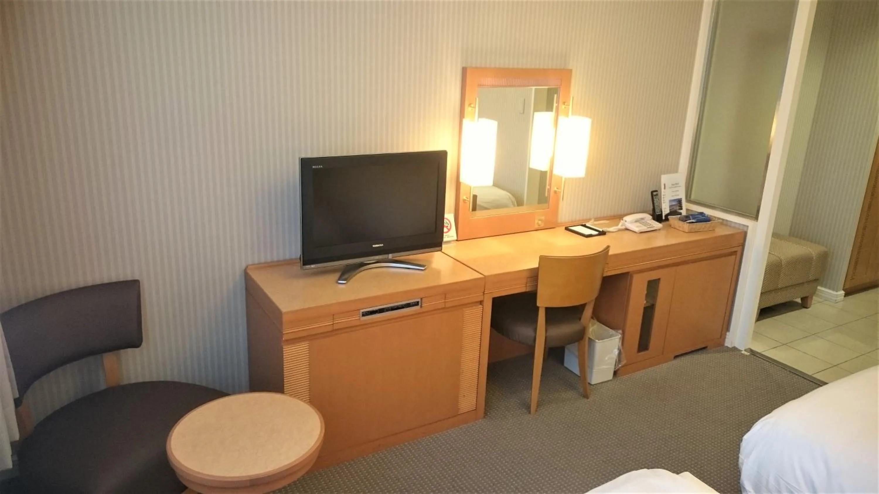TV and multimedia, Bed in West Inn Fuji-Yoshida