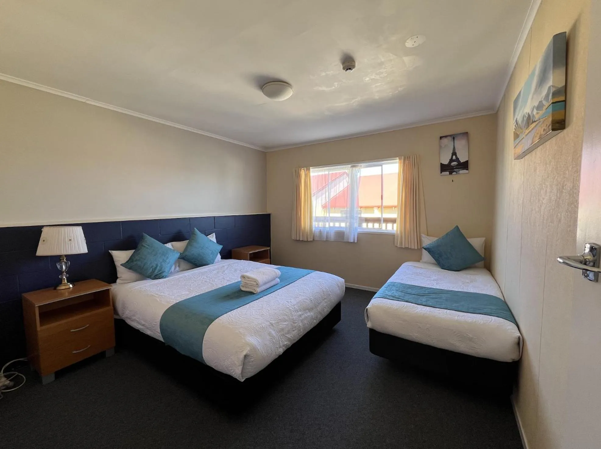 Bedroom, Bed in Mountain View Motel