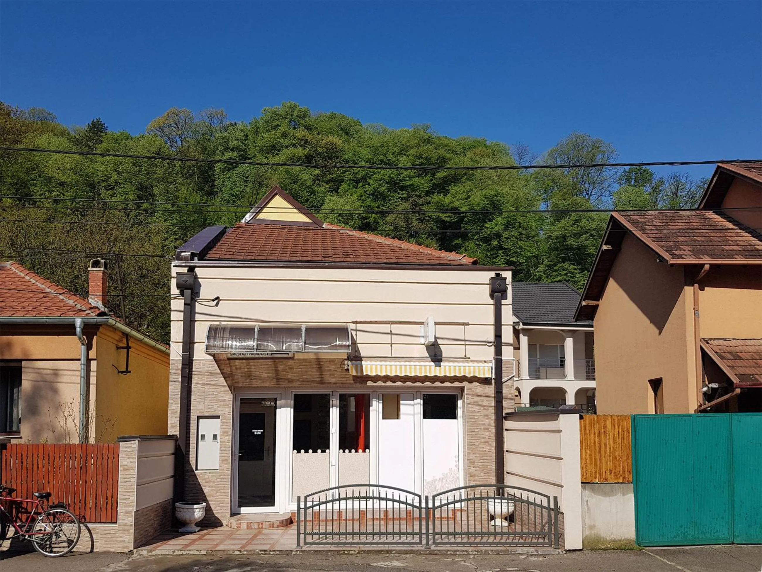 Property building in Hostel Beko