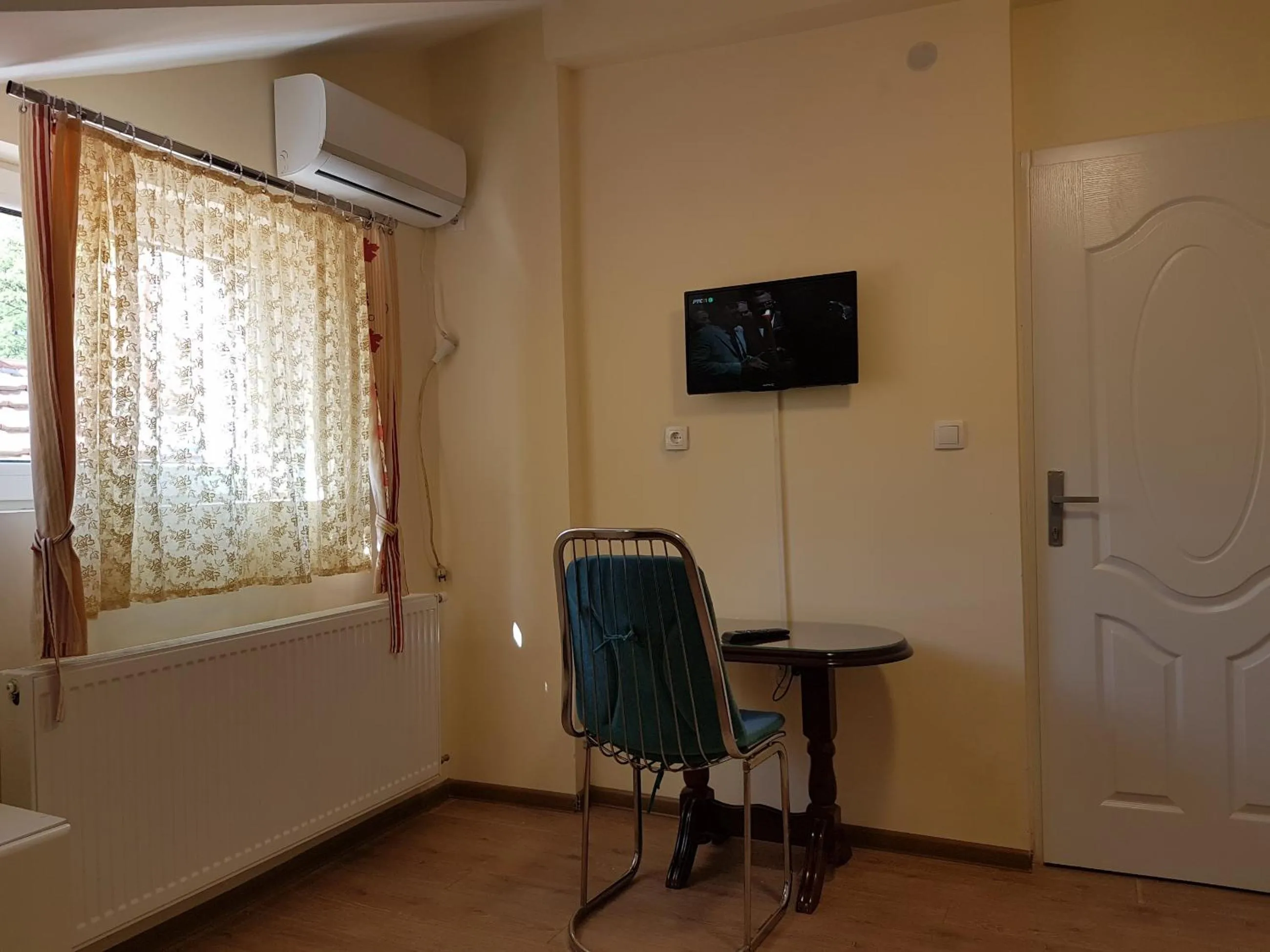Bed in Hostel Beko