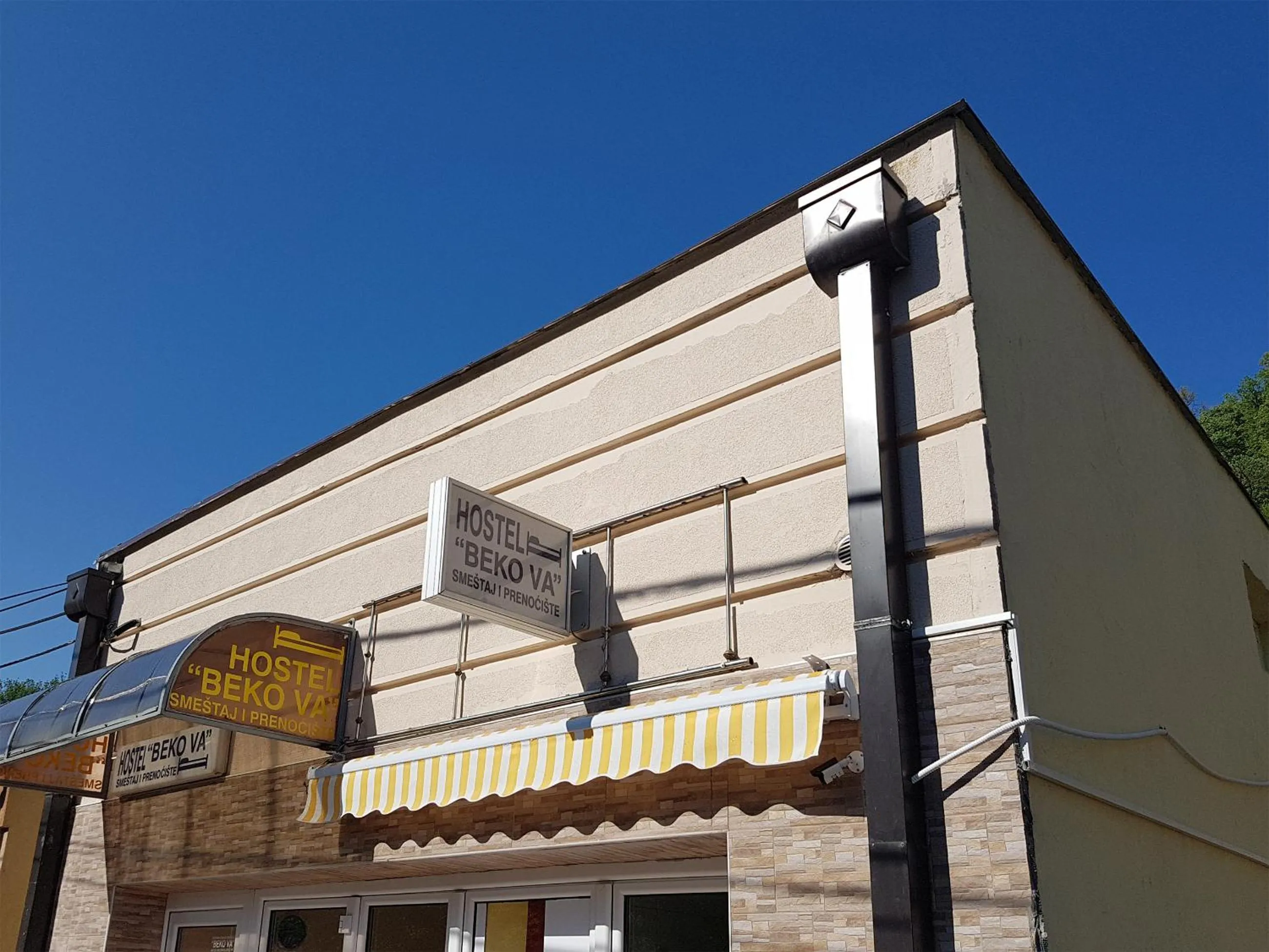 Facade/entrance in Hostel Beko