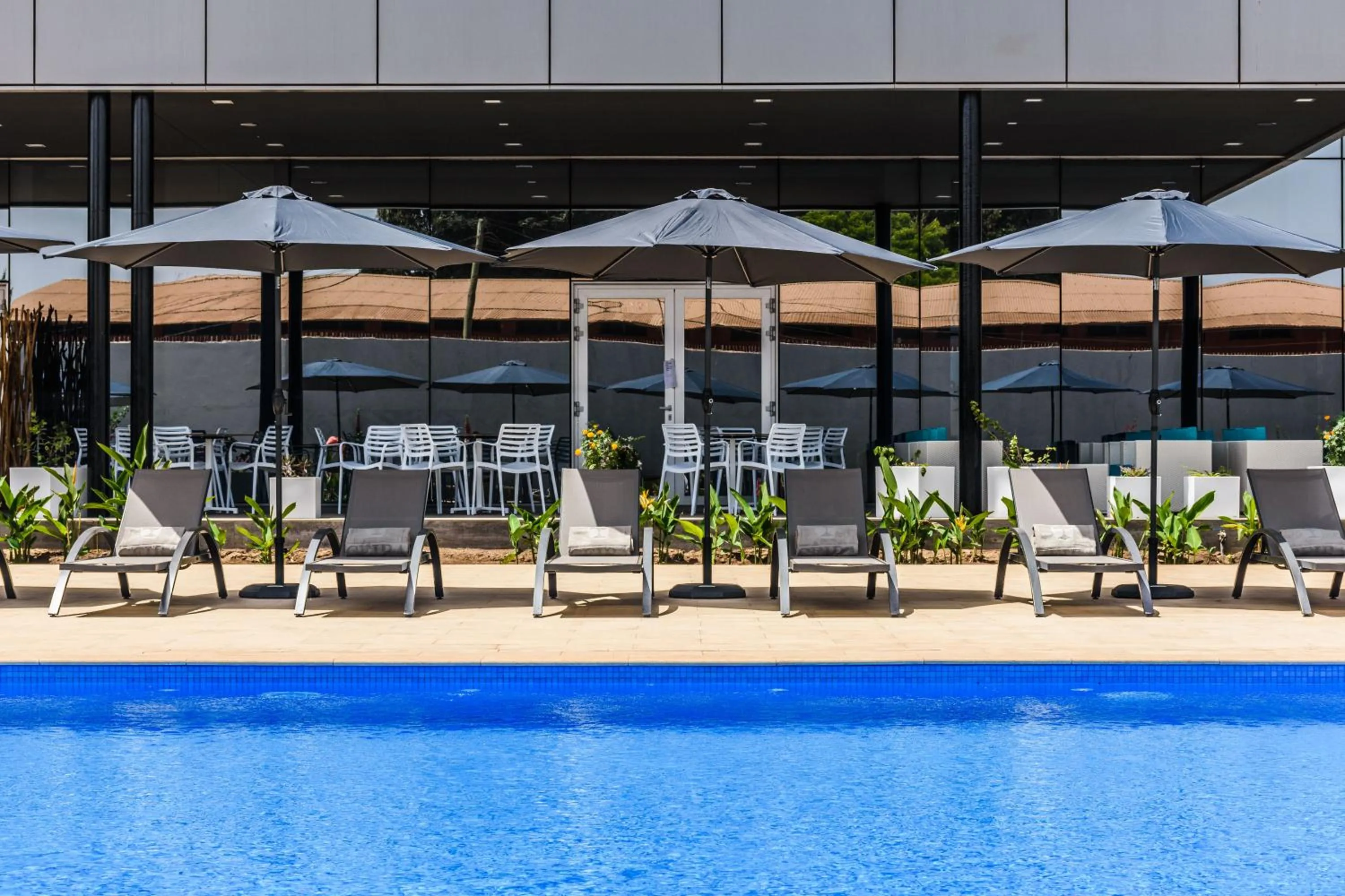 Swimming pool in Ceiba Hotel Bissau