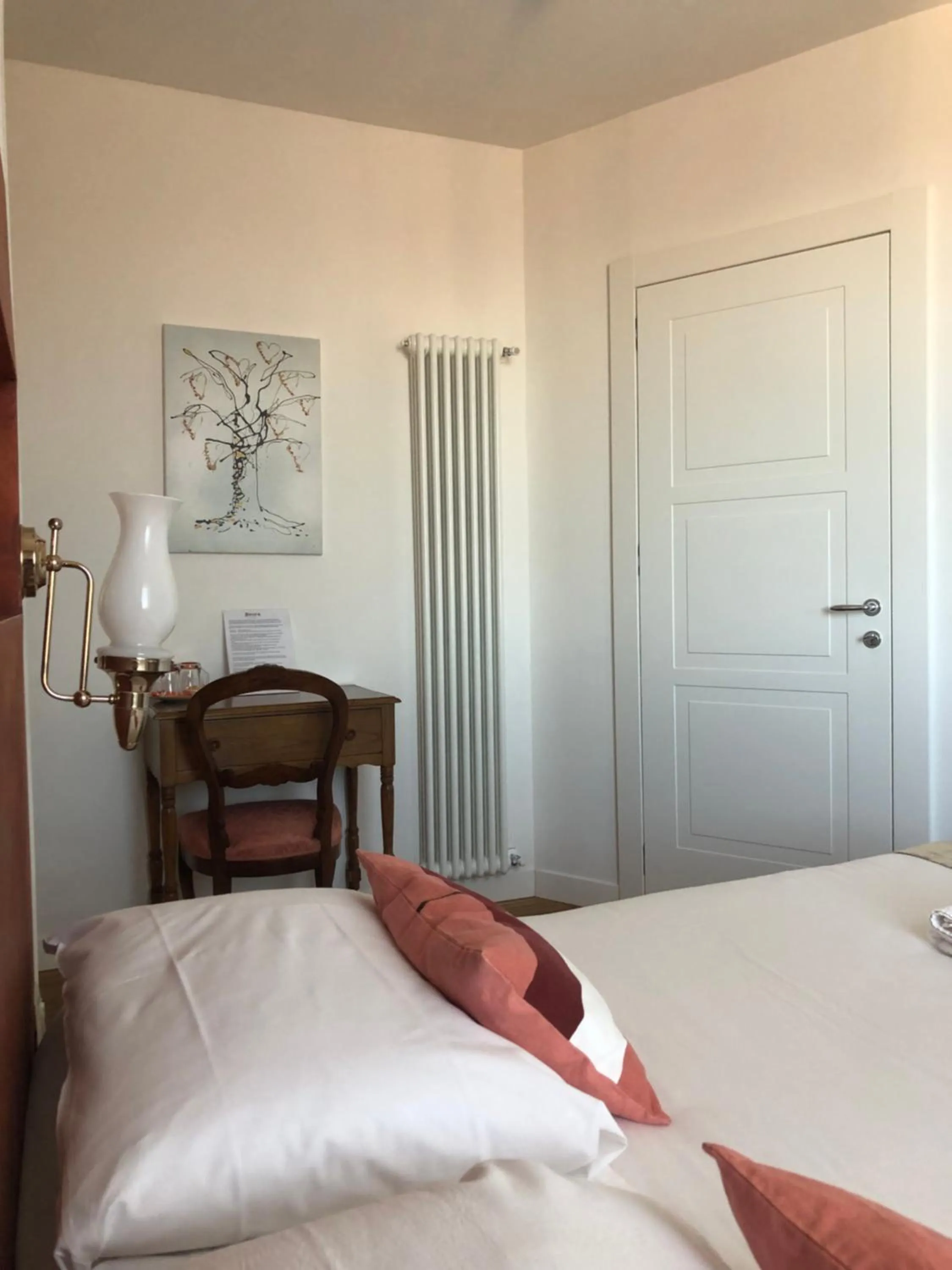 Photo of the whole room, Bed in B&B Dimor'à