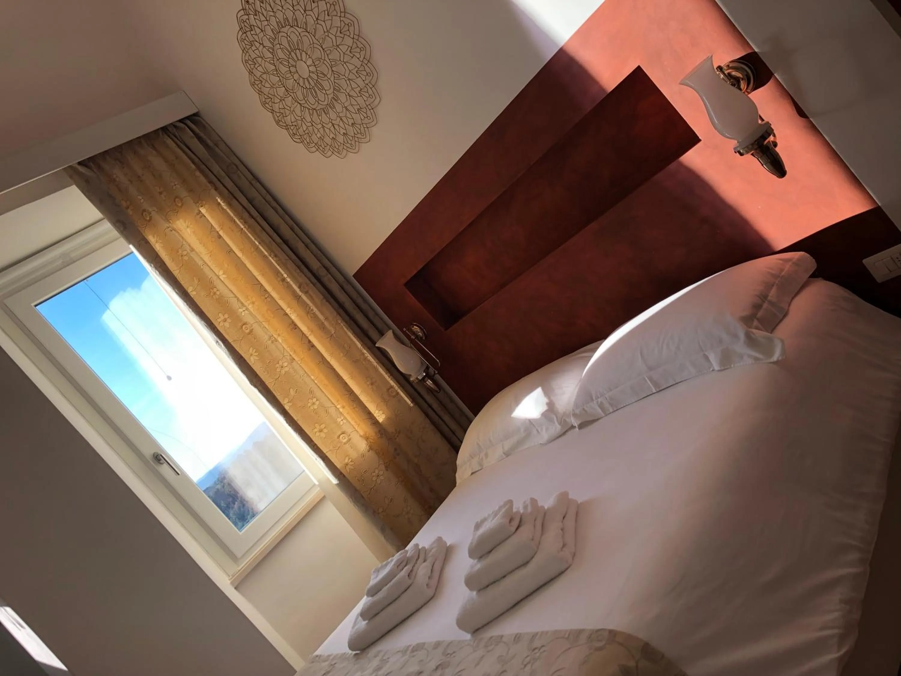 Photo of the whole room, Bed in B&B Dimor'à