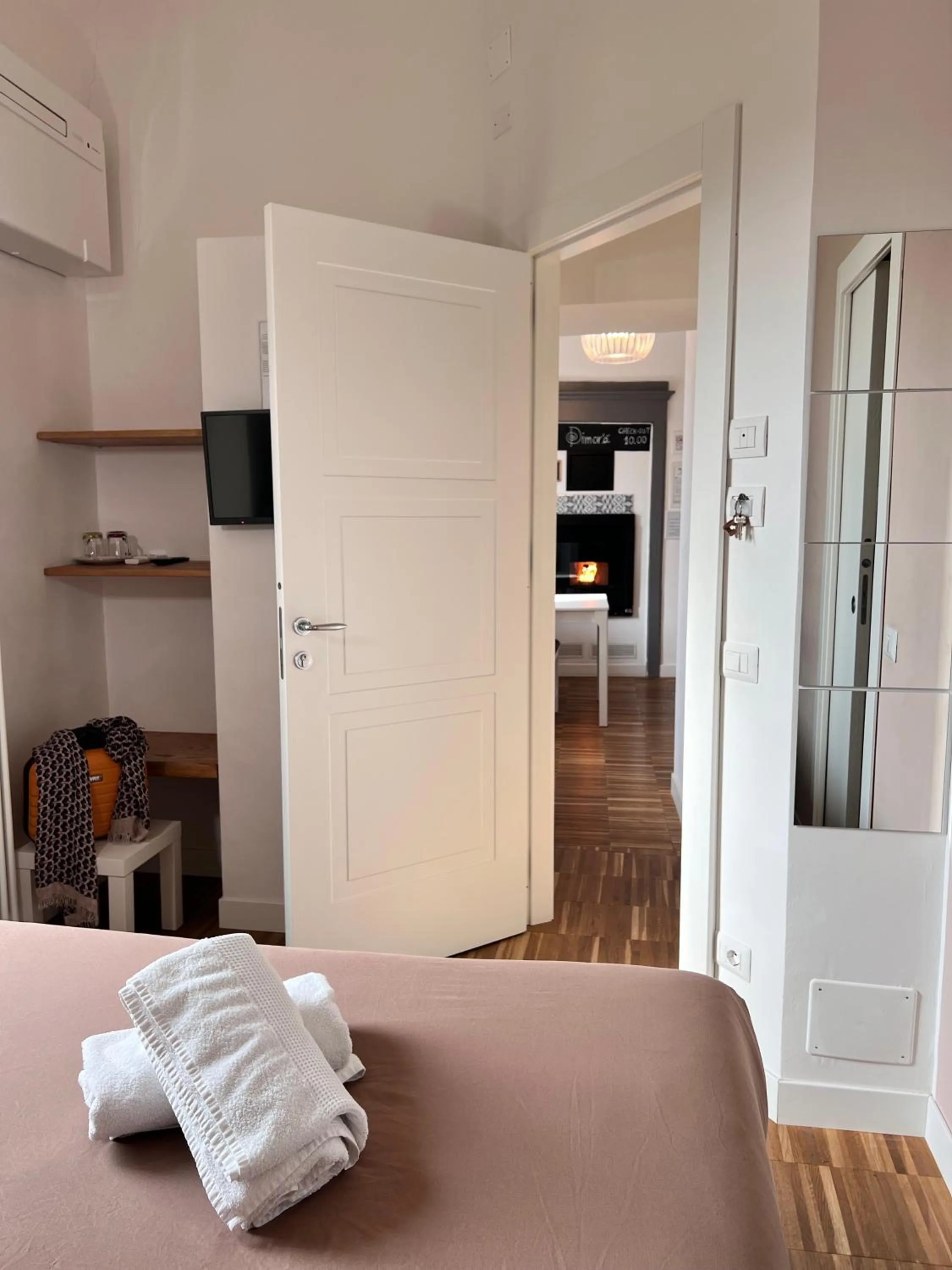 Photo of the whole room, Bed in B&B Dimor'à