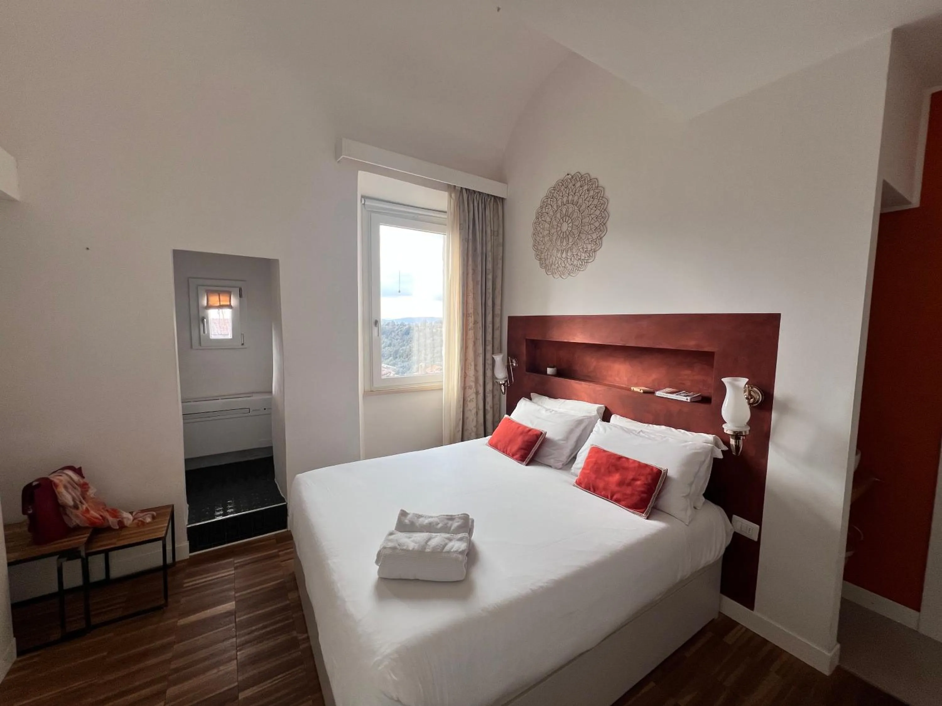 Photo of the whole room, Bed in B&B Dimor'à