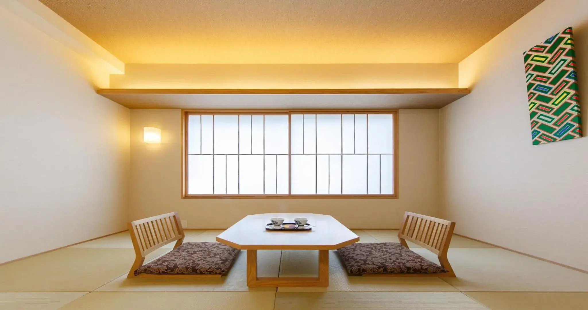 Photo of the whole room, Seating Area in Kyoto Hot Spring Hatoya Zuihoukaku Hotel