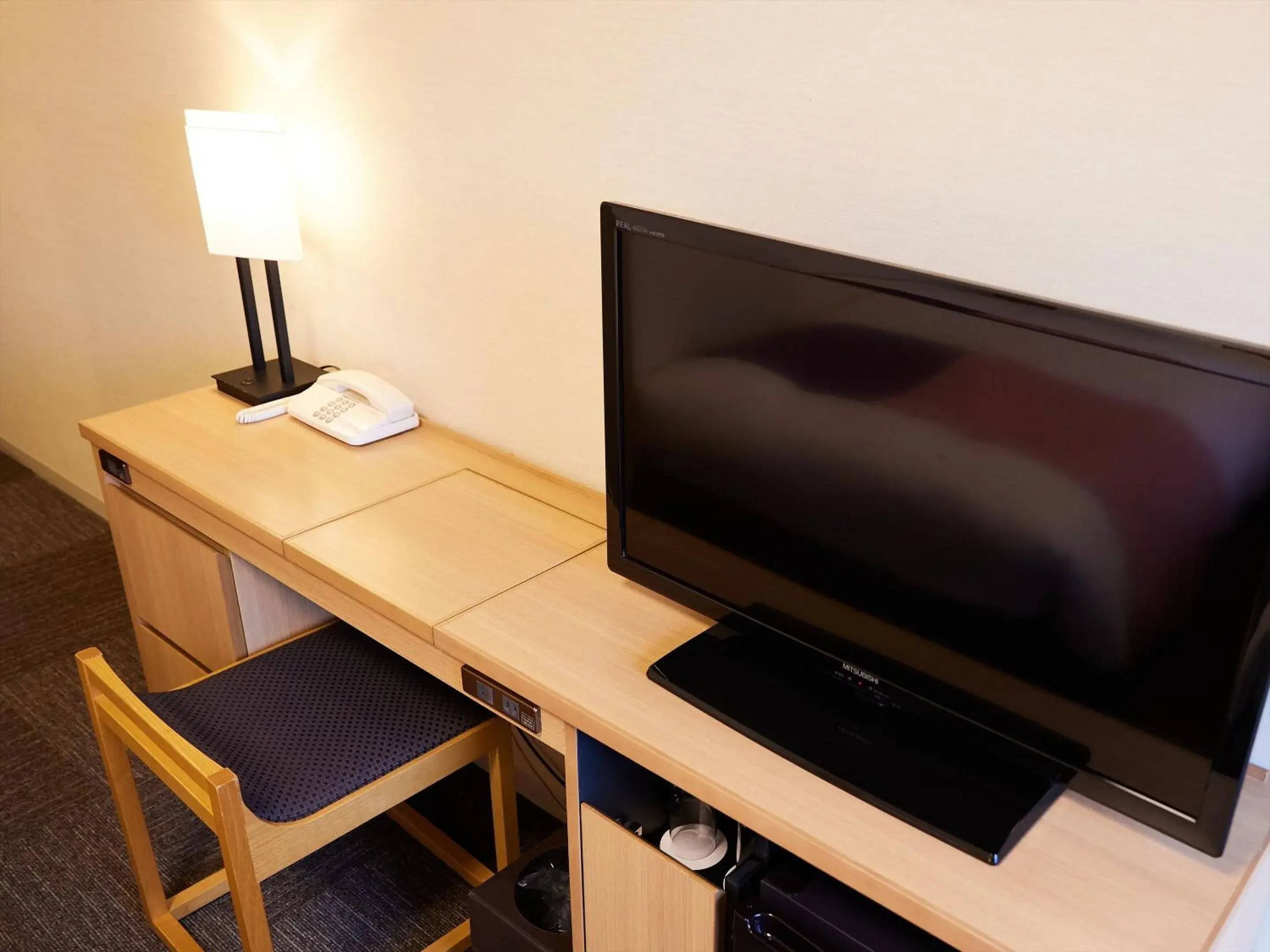 Photo of the whole room, TV/Entertainment Center in Kyoto Hot Spring Hatoya Zuihoukaku Hotel