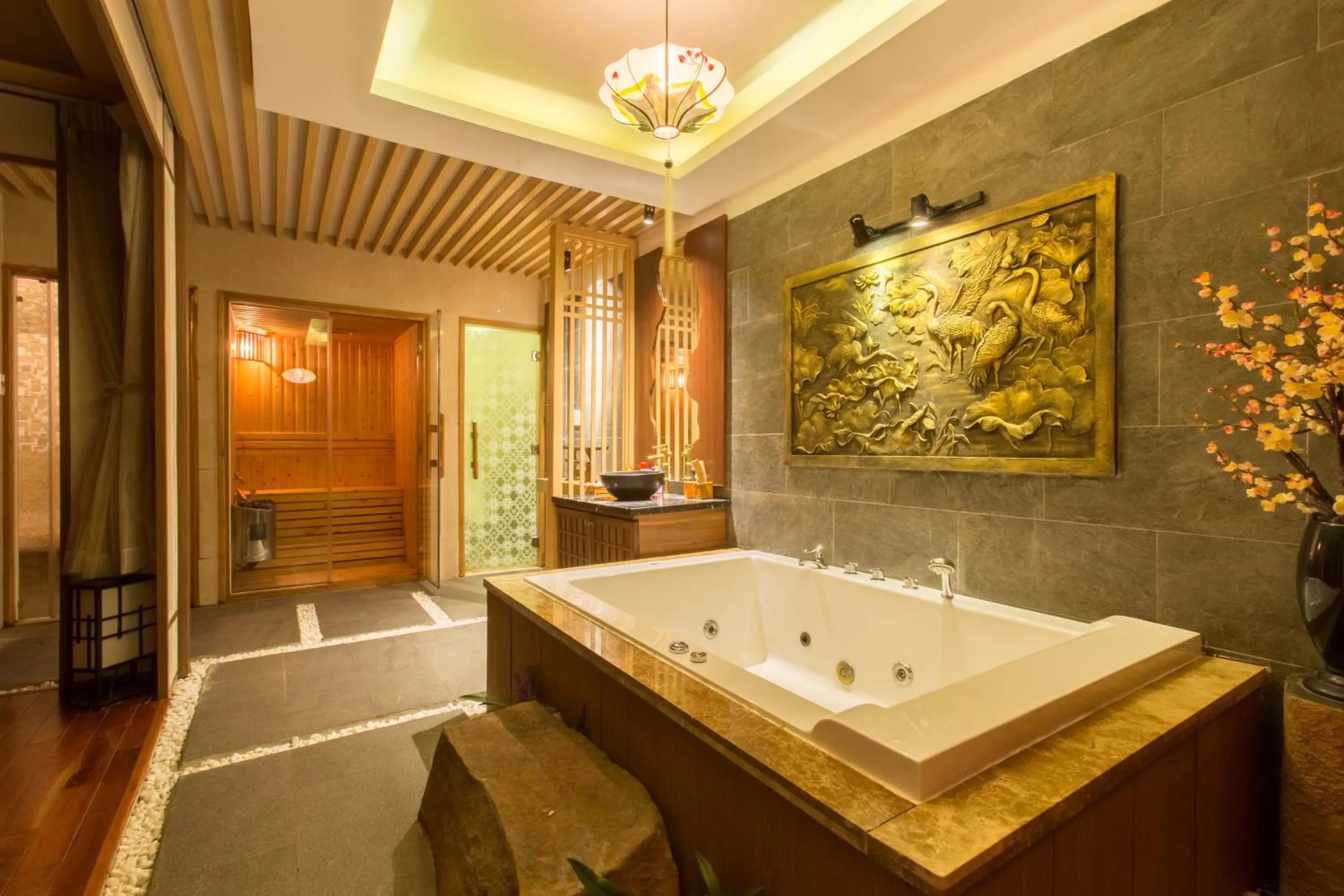 Minh Tam Hotel and Spa
