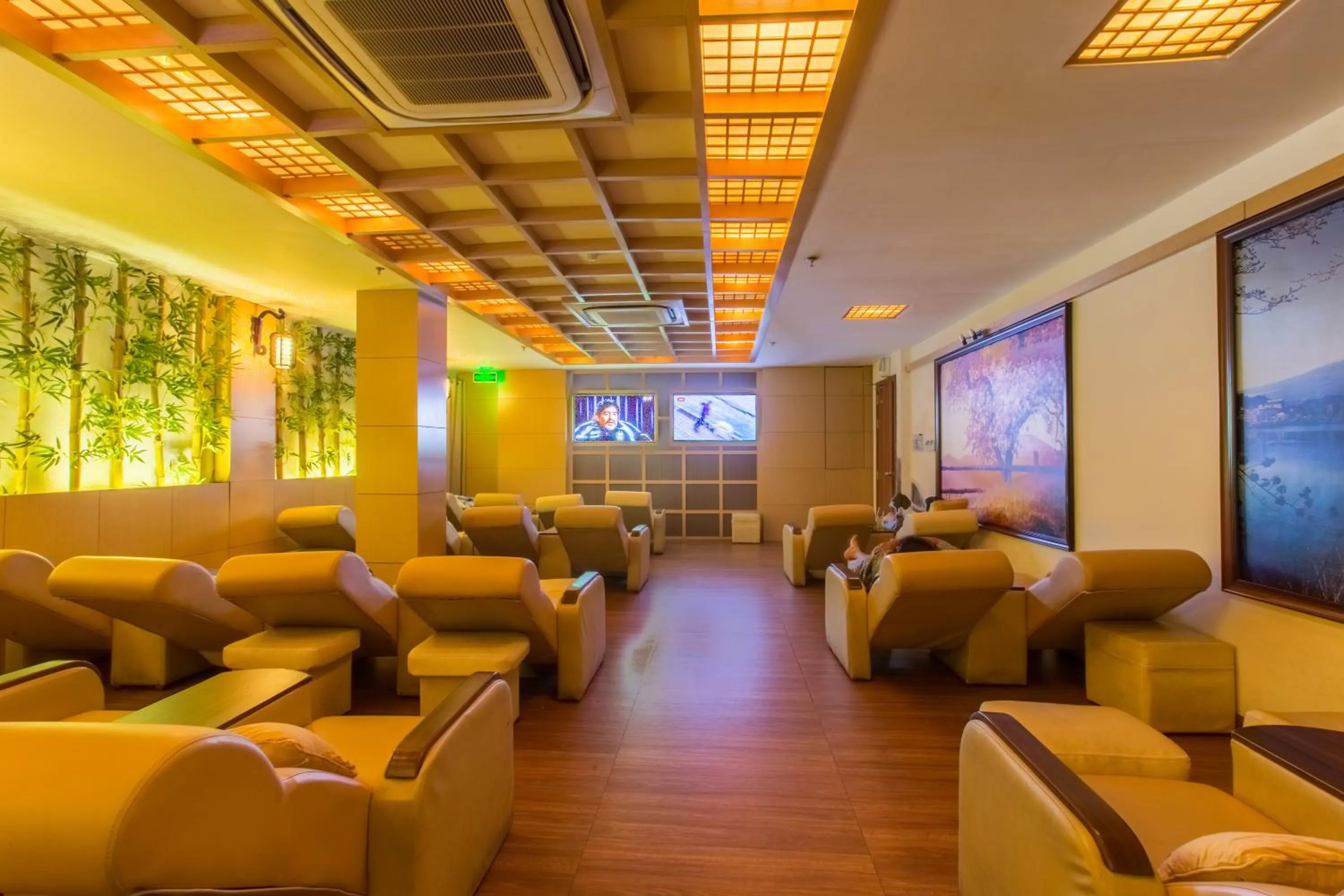 Minh Tam Hotel and Spa