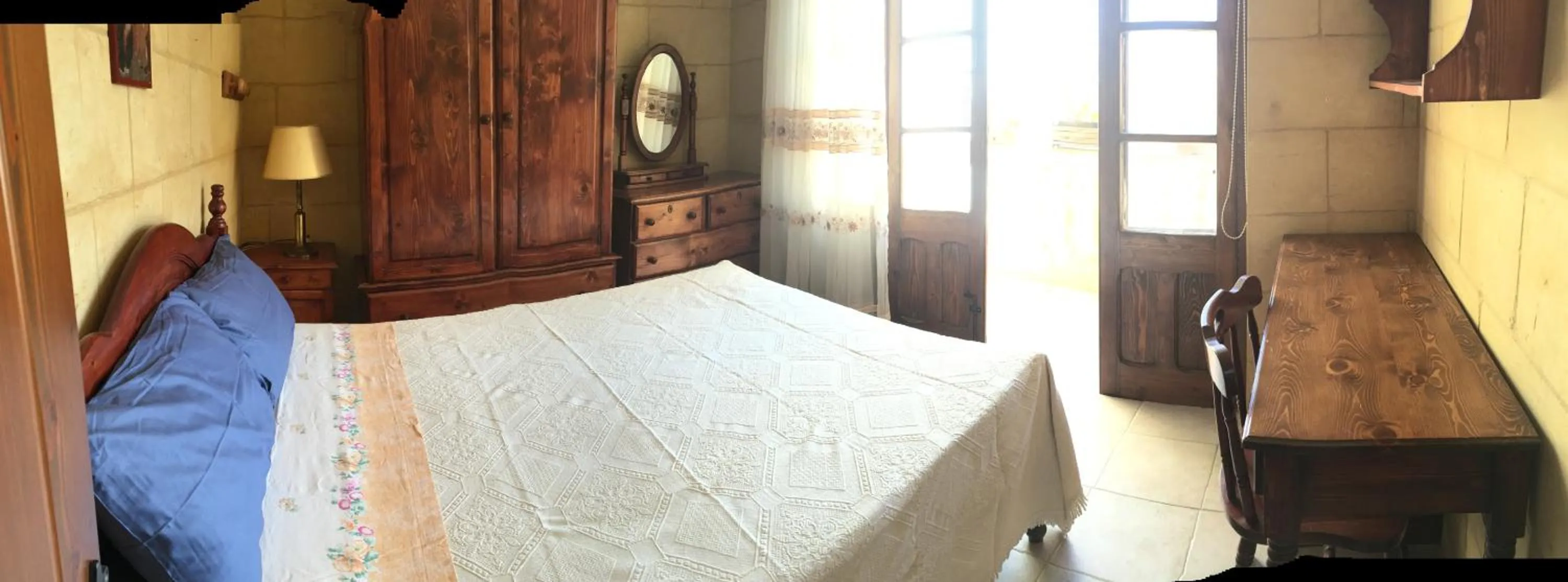 Bed in La Fenice by Giancarlo