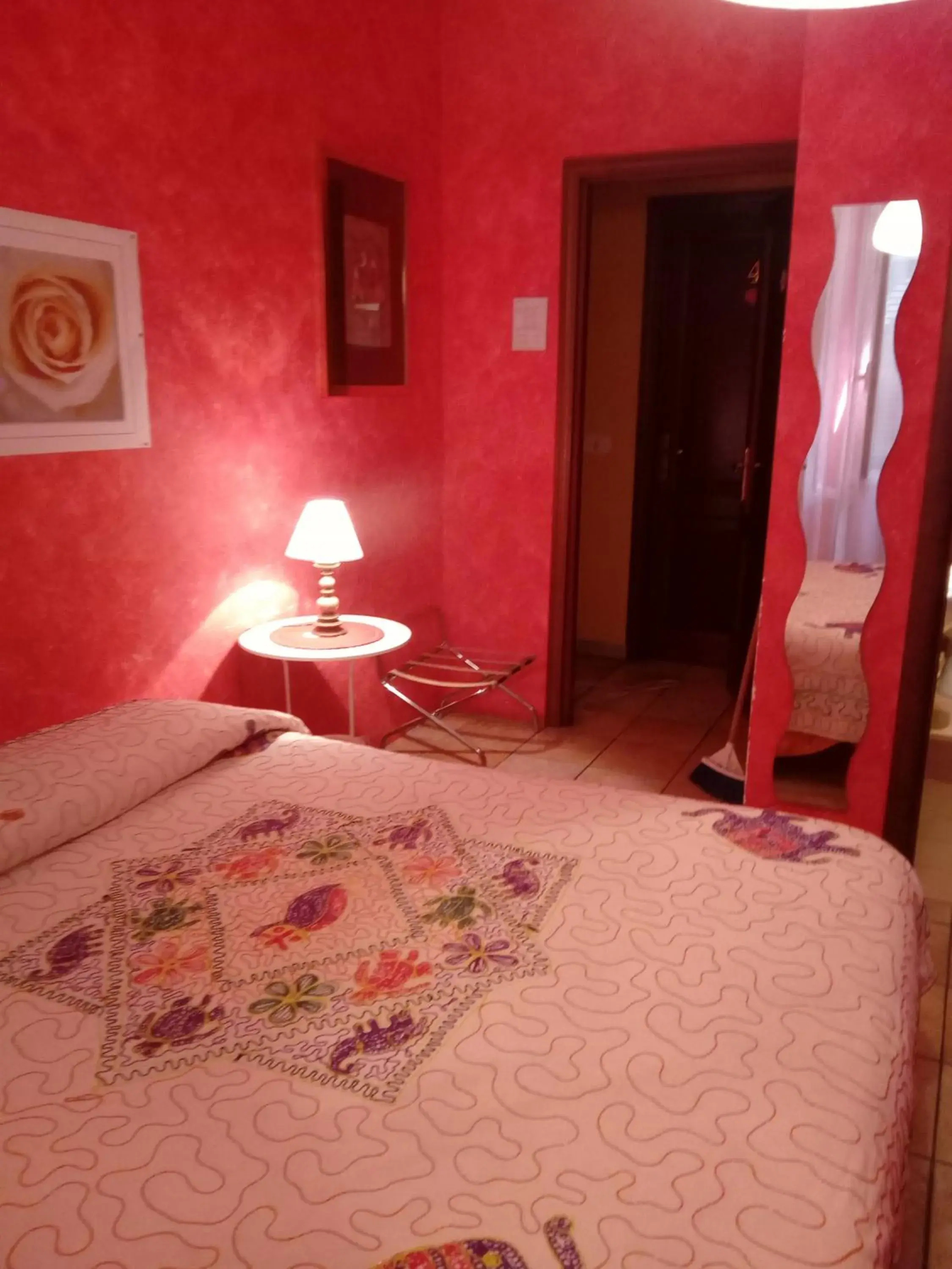 Double Room with Private Bathroom in Max House Double Room with Private Bathroom in Max House