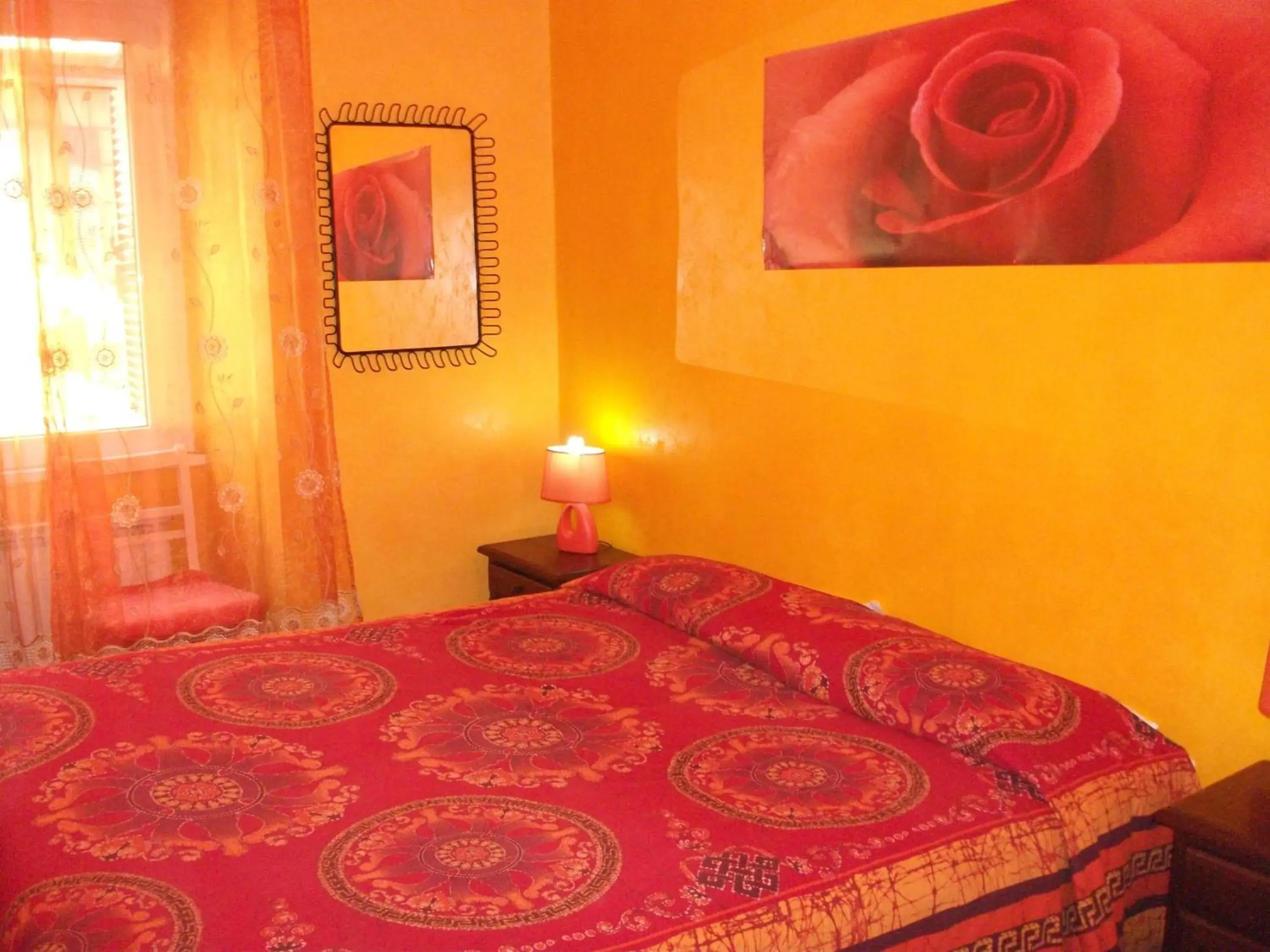 Double Room with Shared Bathroom in Max House Double Room with Shared Bathroom in Max House