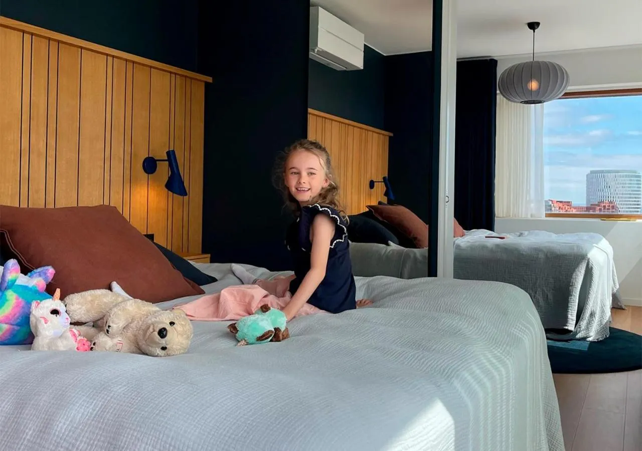 children, Bed in Charlottehaven