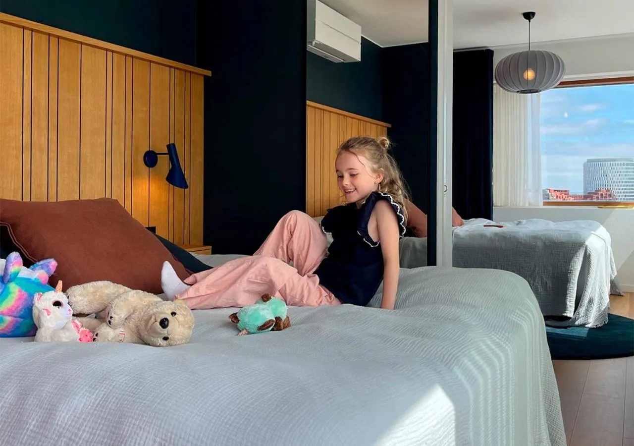 children, Bed in Charlottehaven