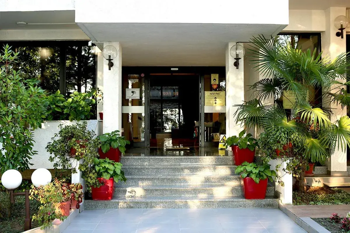 Facade/entrance in Hotel Pela Facade/entrance in Hotel Pela