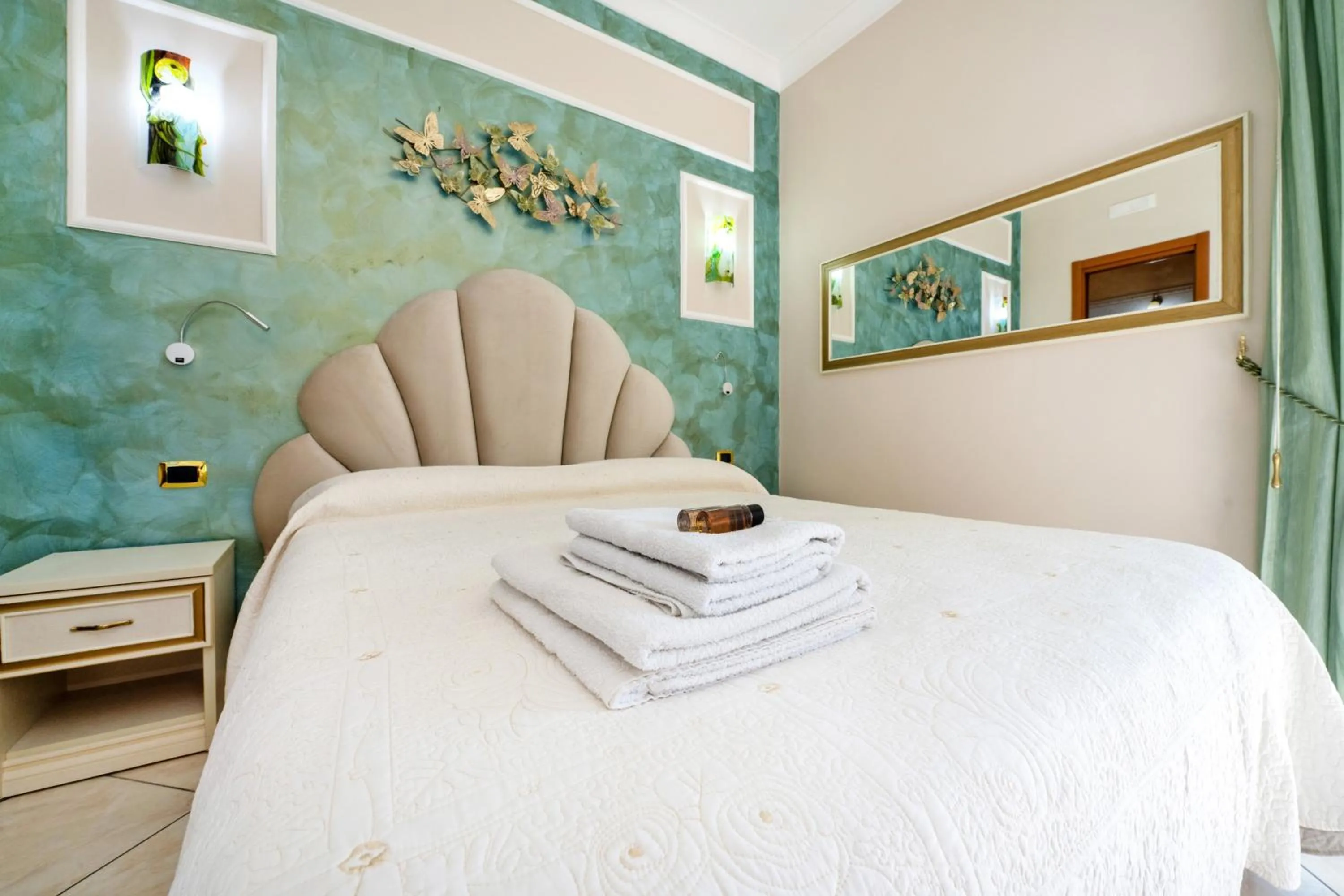 Bed in B&B Il Pavone