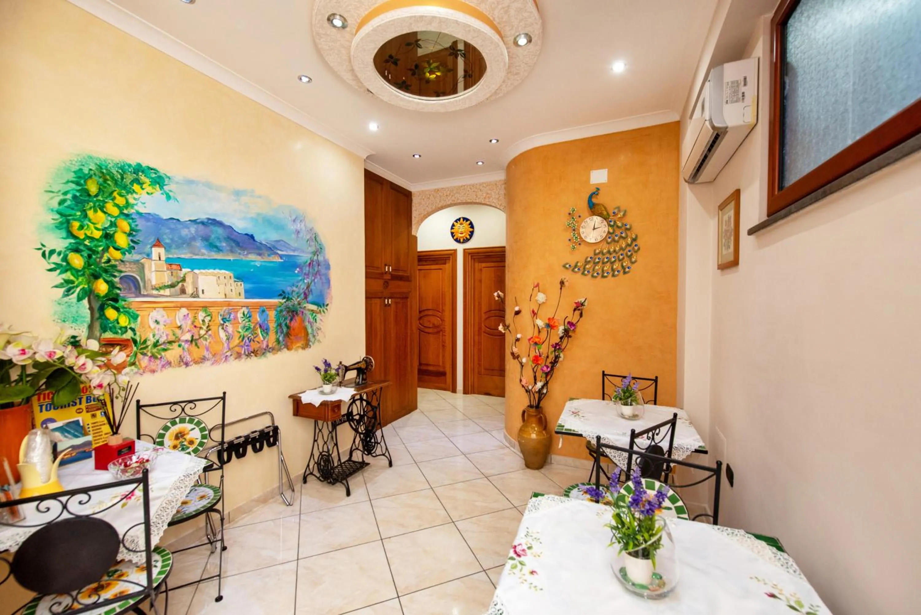 Communal lounge/ TV room in B&B Il Pavone